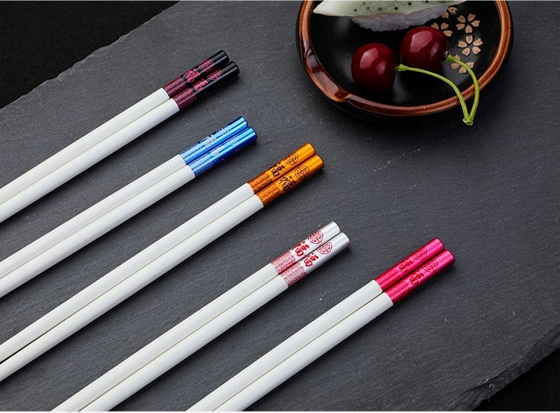 Zestaw 10par białe pałeczki Sushi tworzywo ozdobne Kod producenta #H215B