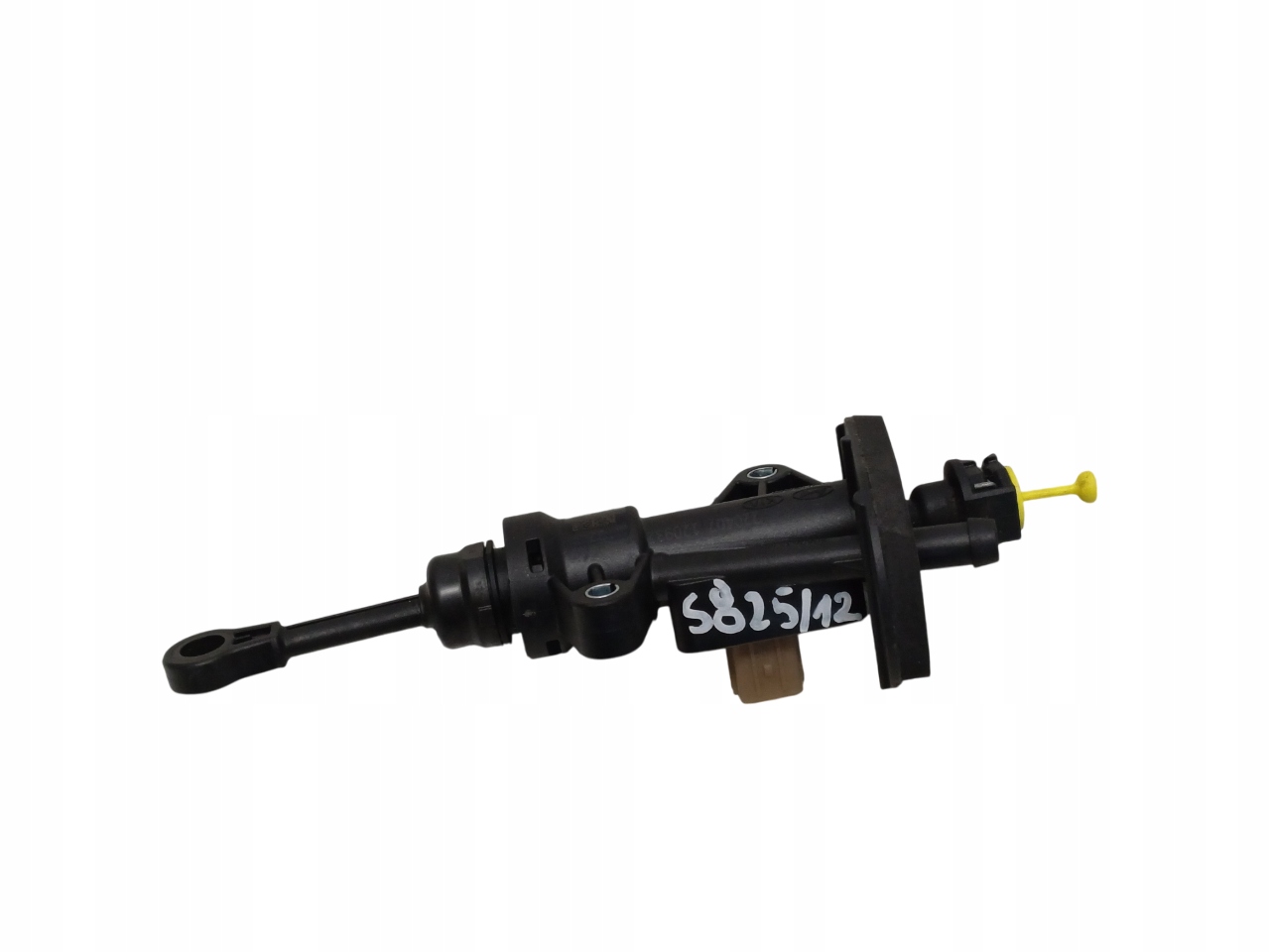 HYUNDAI ELANTRA 7 VII 20- POMPKA SPRZĘGŁA 41610K7300