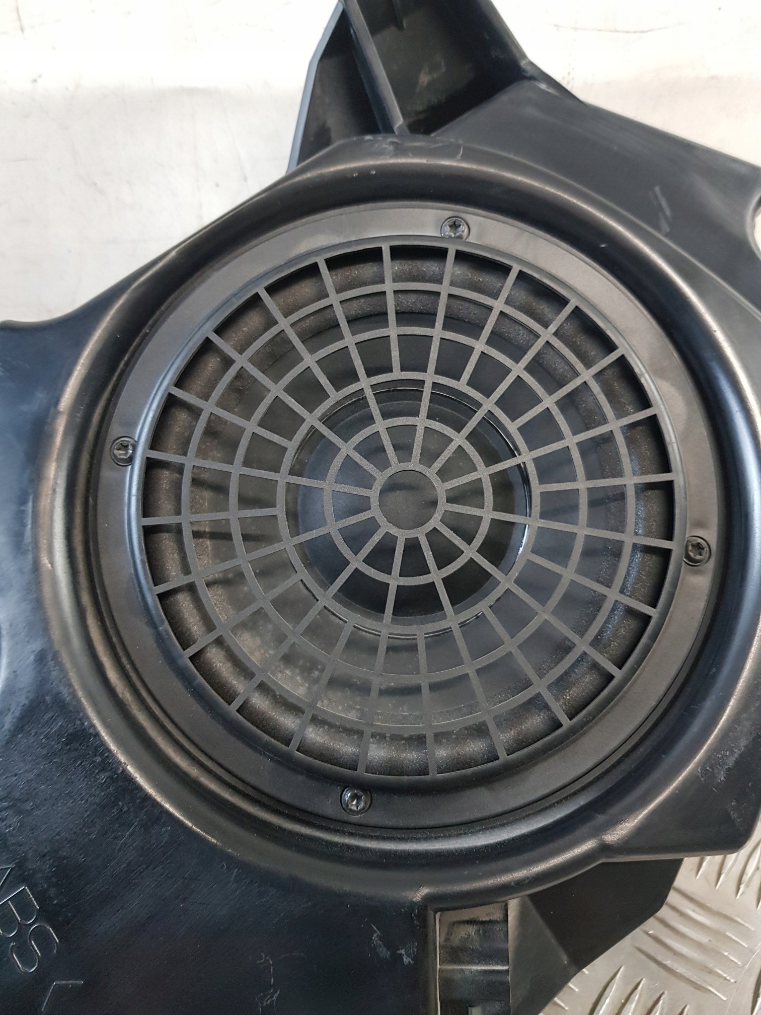 SUBWOOFER speaker 8P3035382 AUDI A3 8P 3D 04R
