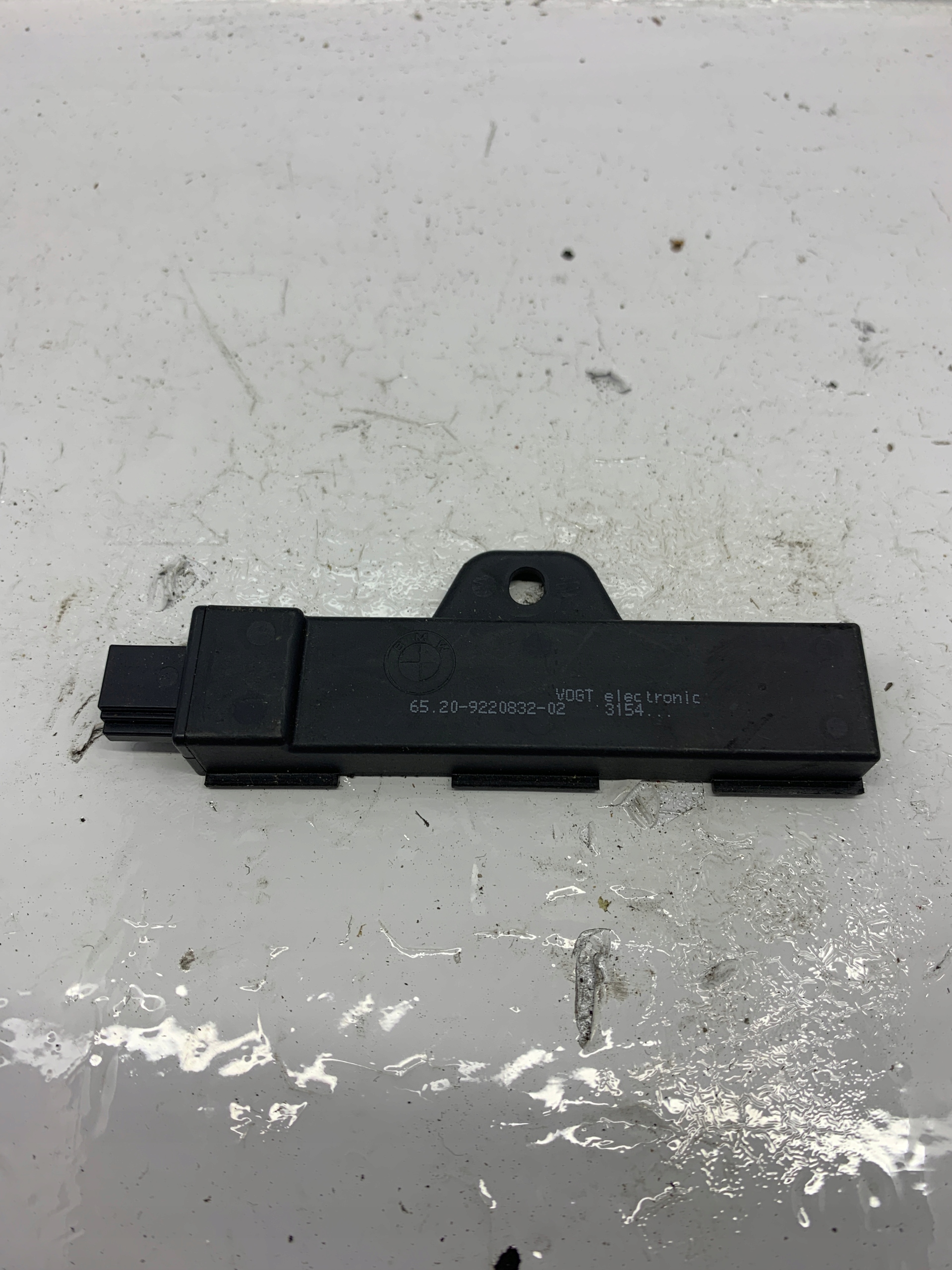 AMPLIFICATORE antenna KEYLESS 922083202 BMW