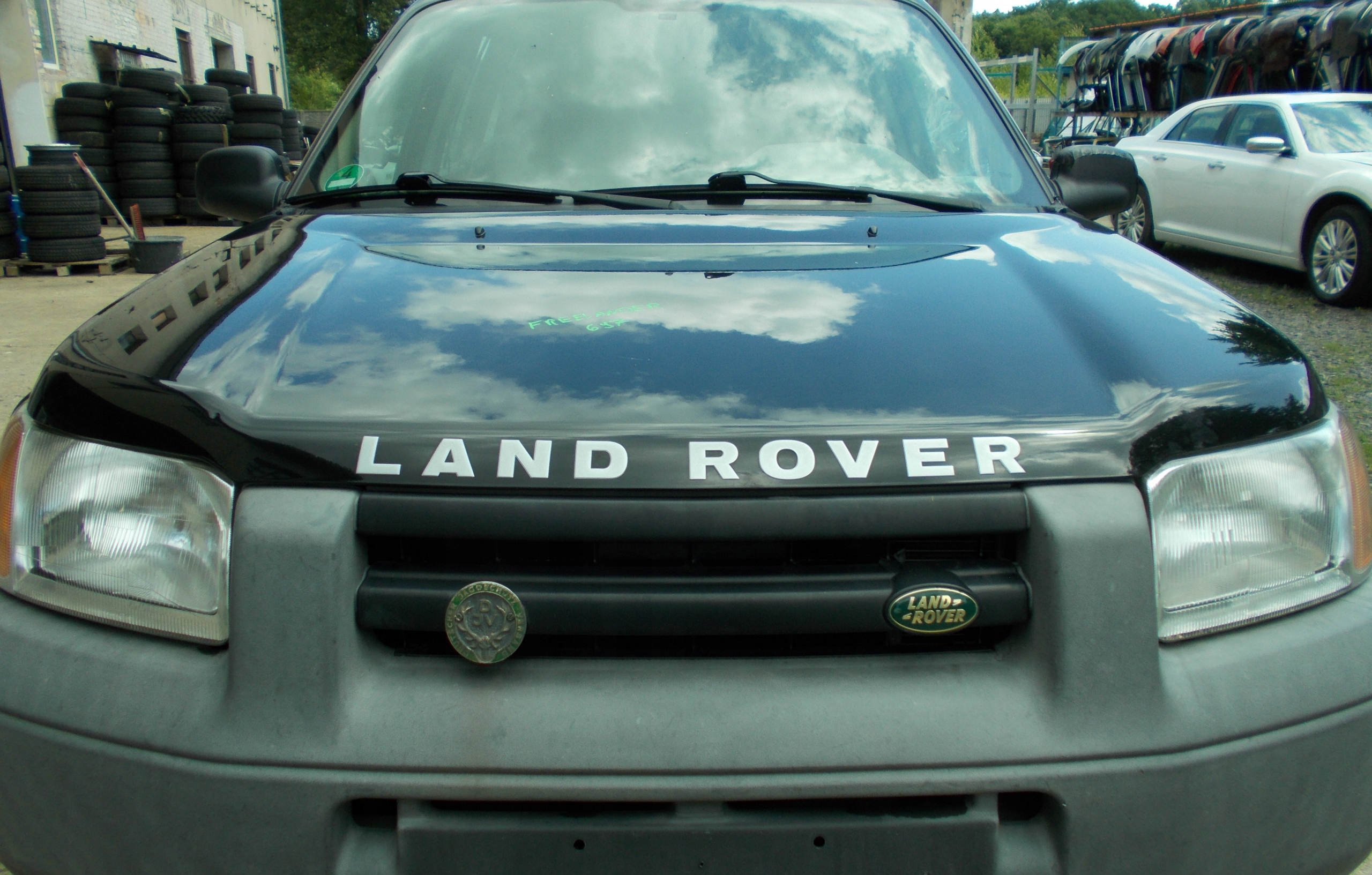LAND ROVER FREELANDER e Cofano 697
