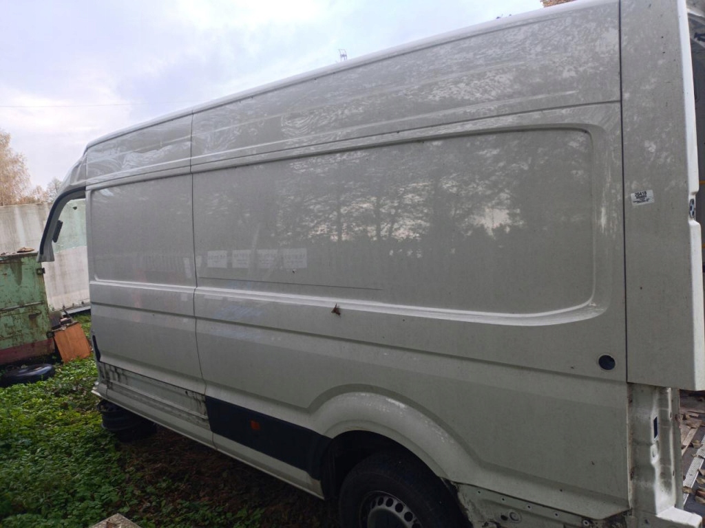 VOLKSWAGEN CRAFTER II FURGON ĆWIARTKA
