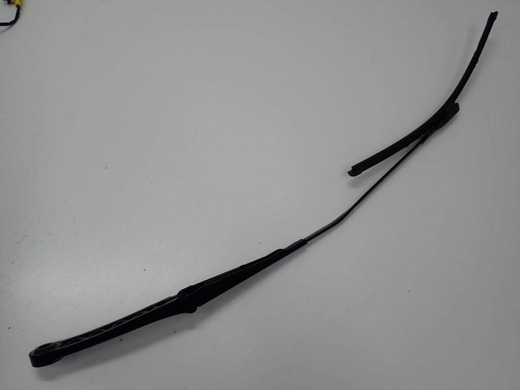 ЩІТКА СКЛООЧИСНИКА EUROP PORSCHE TAYCAN