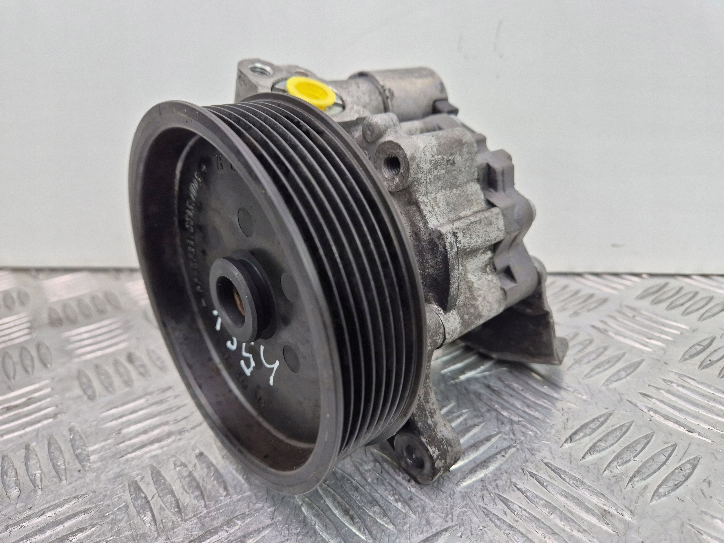 Mercedes E300 CDI W212 servo pumpa OM642 A0064664801