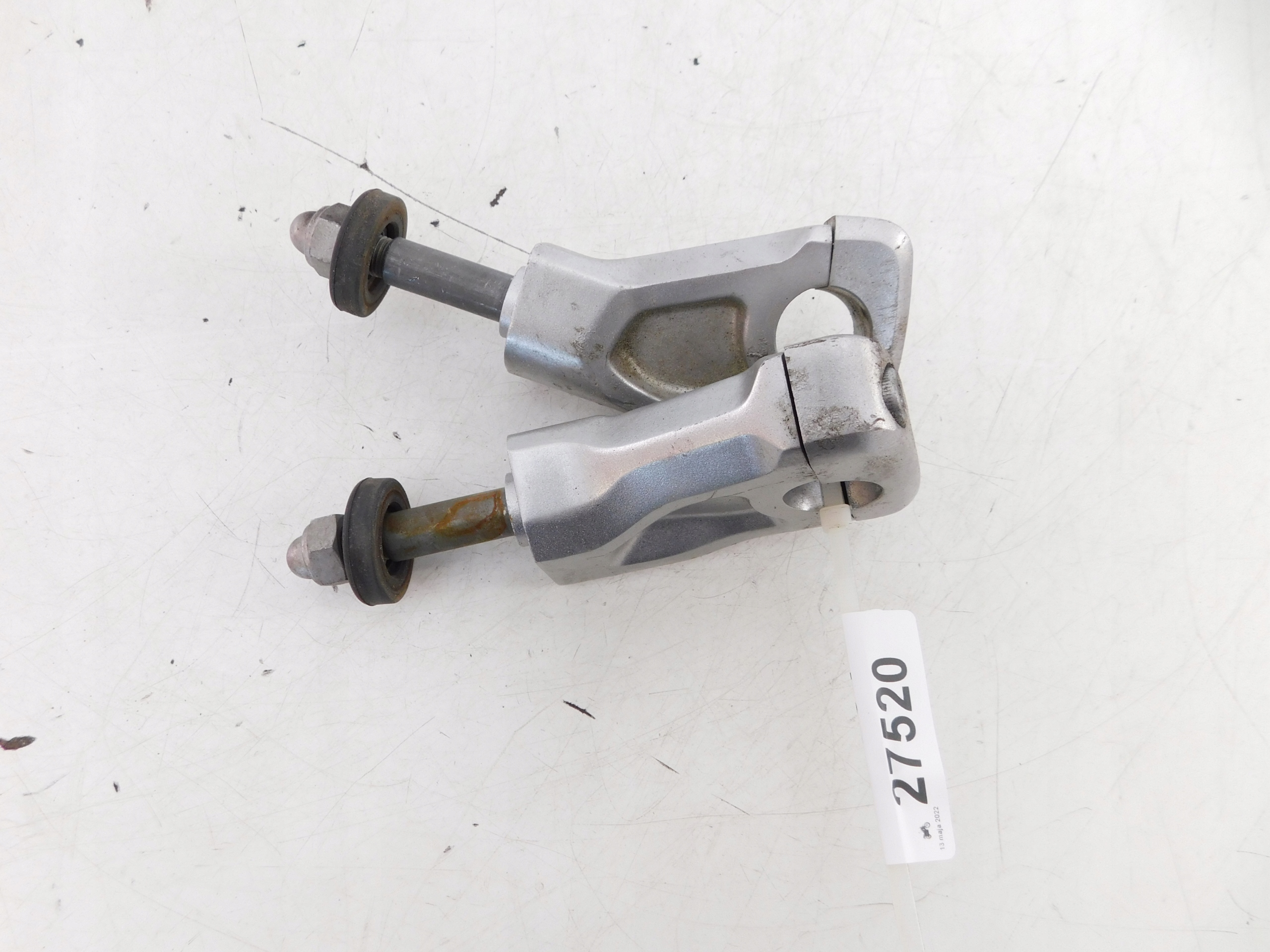 11121 - YAMAHA MT01 RISERY КРЕПЛЕНИЕ РУЛЕВОГО КОЛЕСА