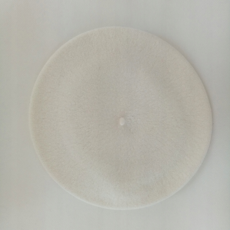 19 BERET FEZKO ECRU rozm. 10,5'' mały Wzór dominujący bez wzoru