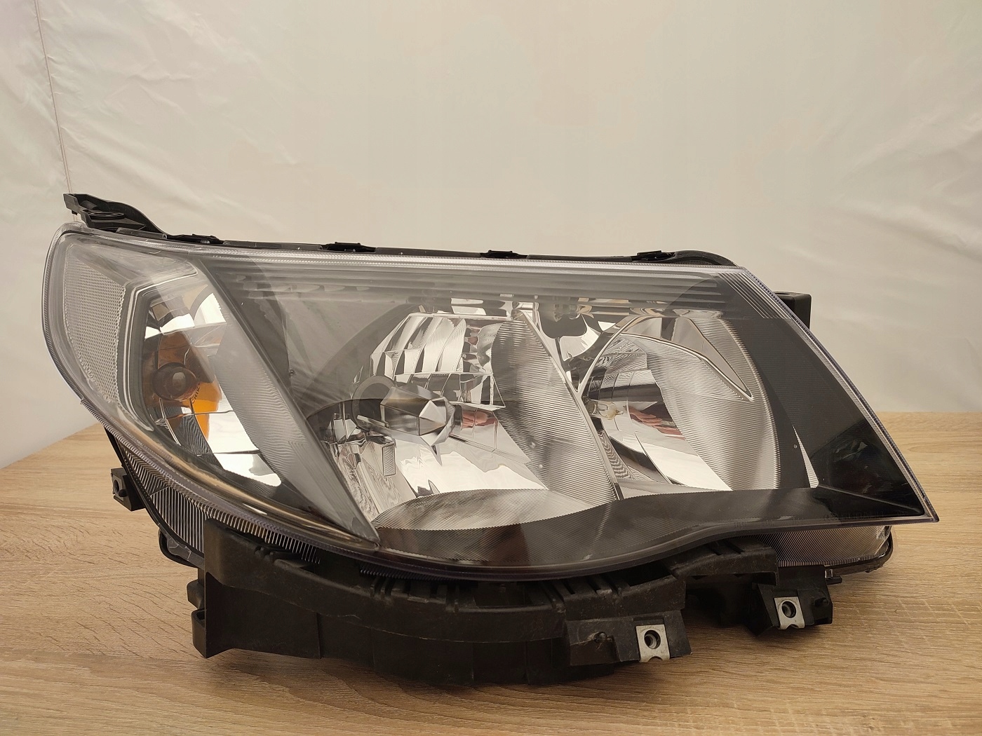 SUBARU FORESTER STI XENON JDM 2008 - 2012 EUROPA Strona zabudowy lewe + prawe