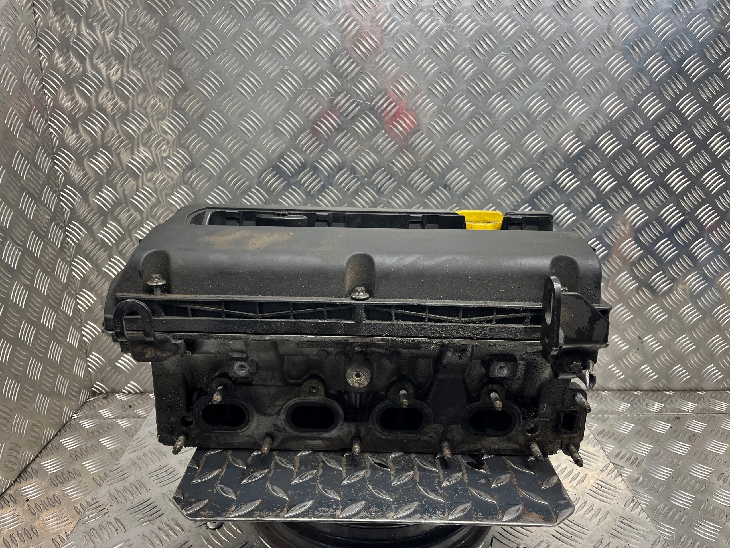 tête du moteur complète OPEL ASTRA H 24461591