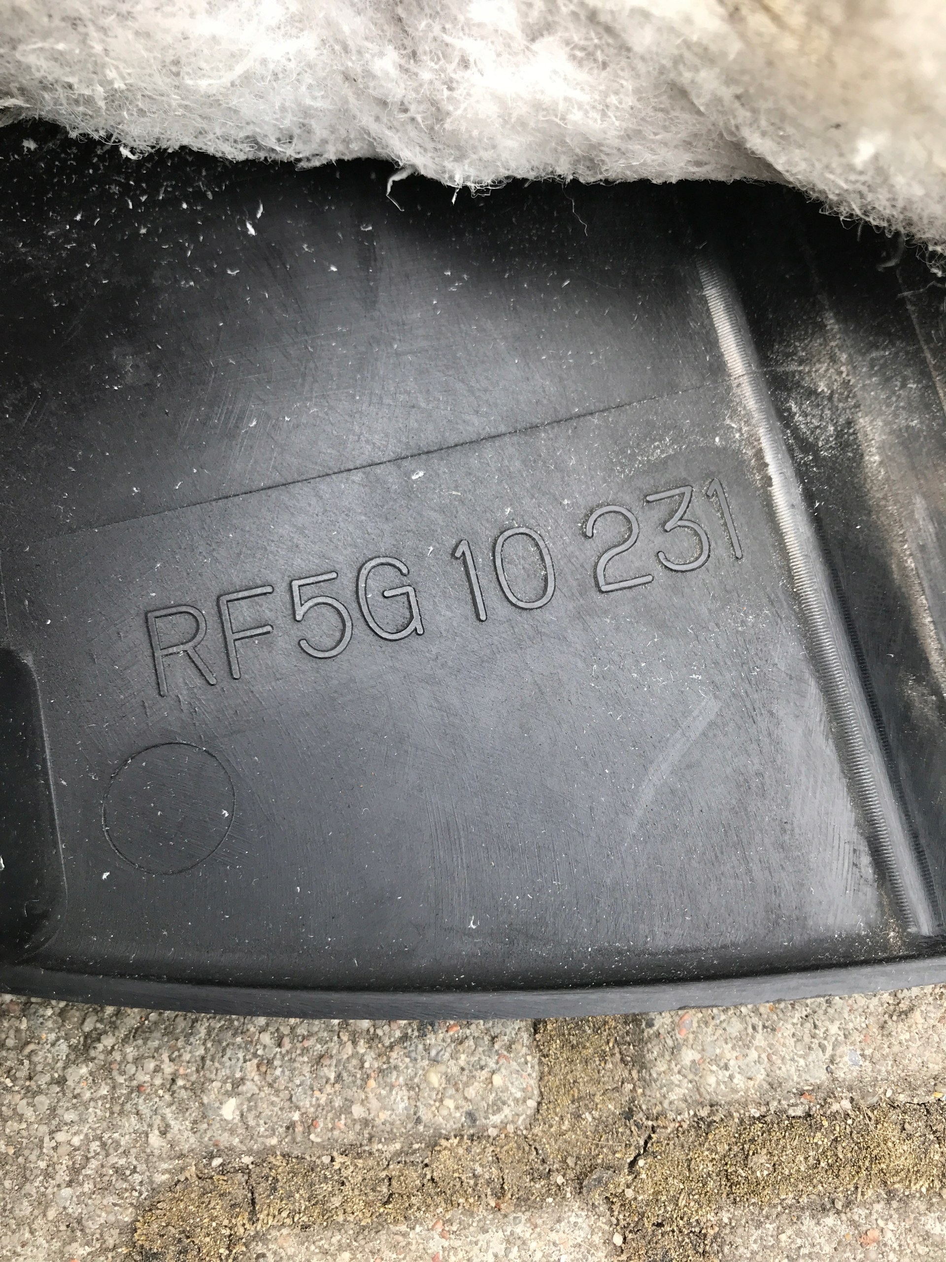 Blende Abdeckung Abdeckung oben DES MOTORS MAZDA MPV RF5G10231