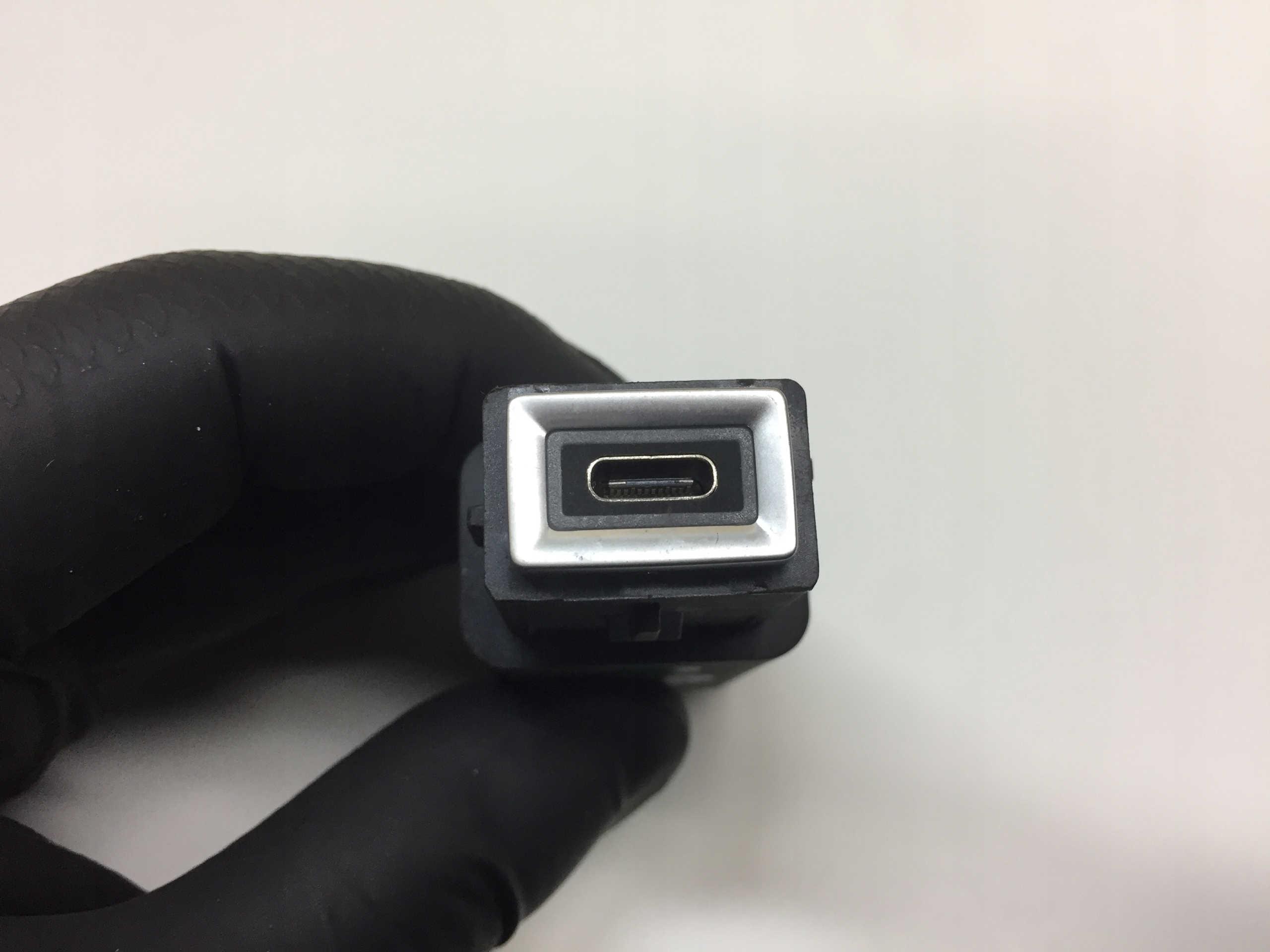 CITROEN C4 III GNIAZDO PORT USB Car type Passenger cars