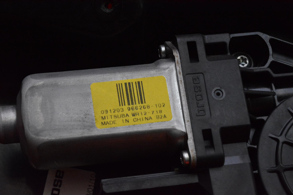 window regulator left front EU 30753327 VOLVO XC60 1 and 08-13