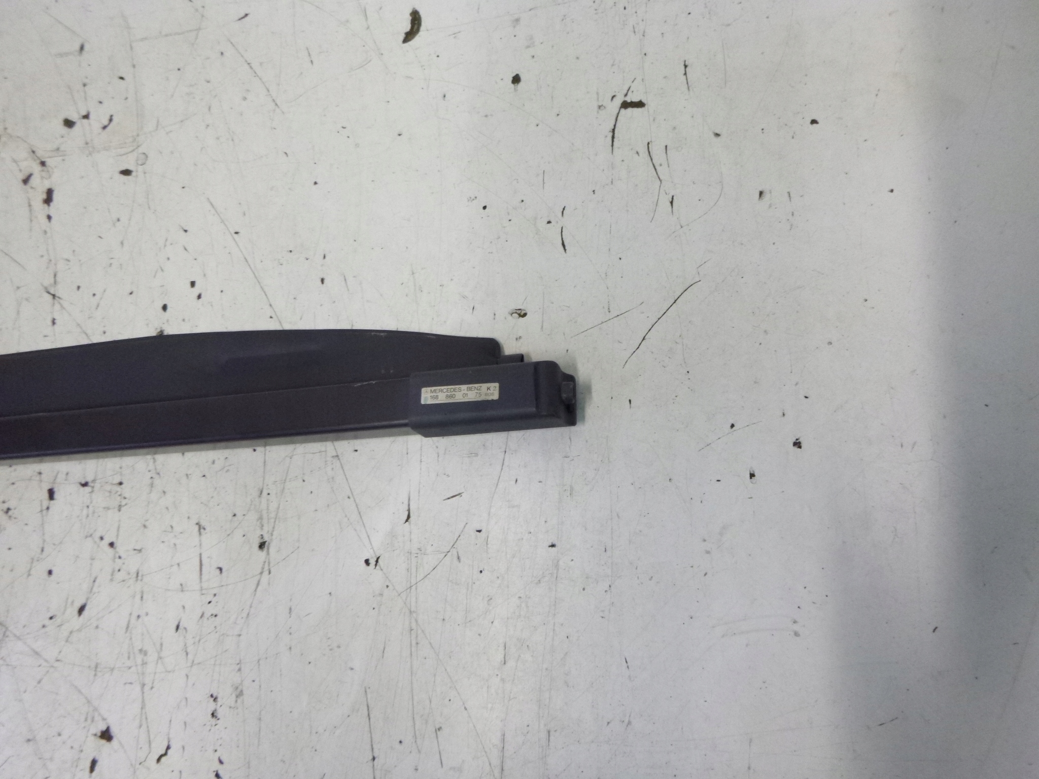 blinds boot Mercedes W168 1997 - 2004