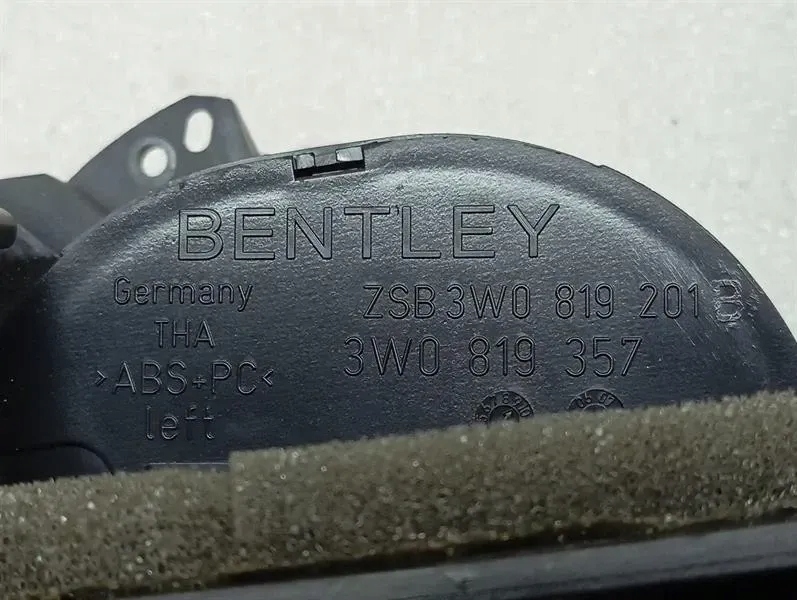 Bentley CONTINENTAL GT W12 AIR 3W0819359 Решетка