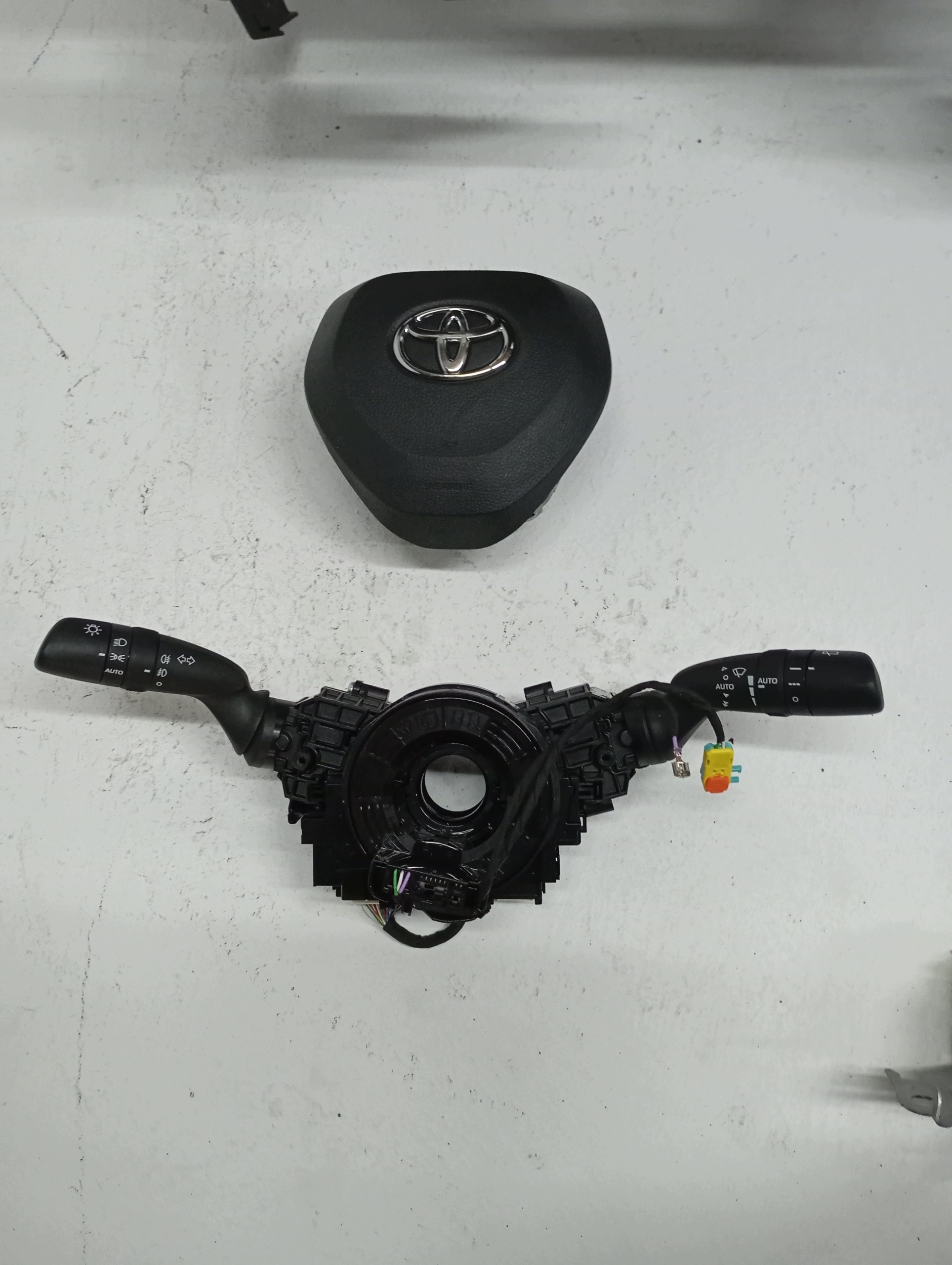 dashboard TOYOTA COROLLA CROSS 23R