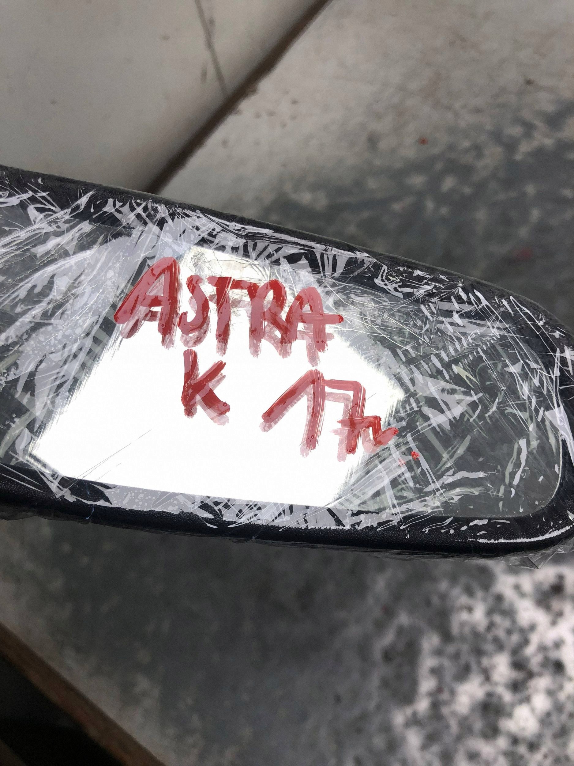 mirror inner OPEL ASTRA K 13581081