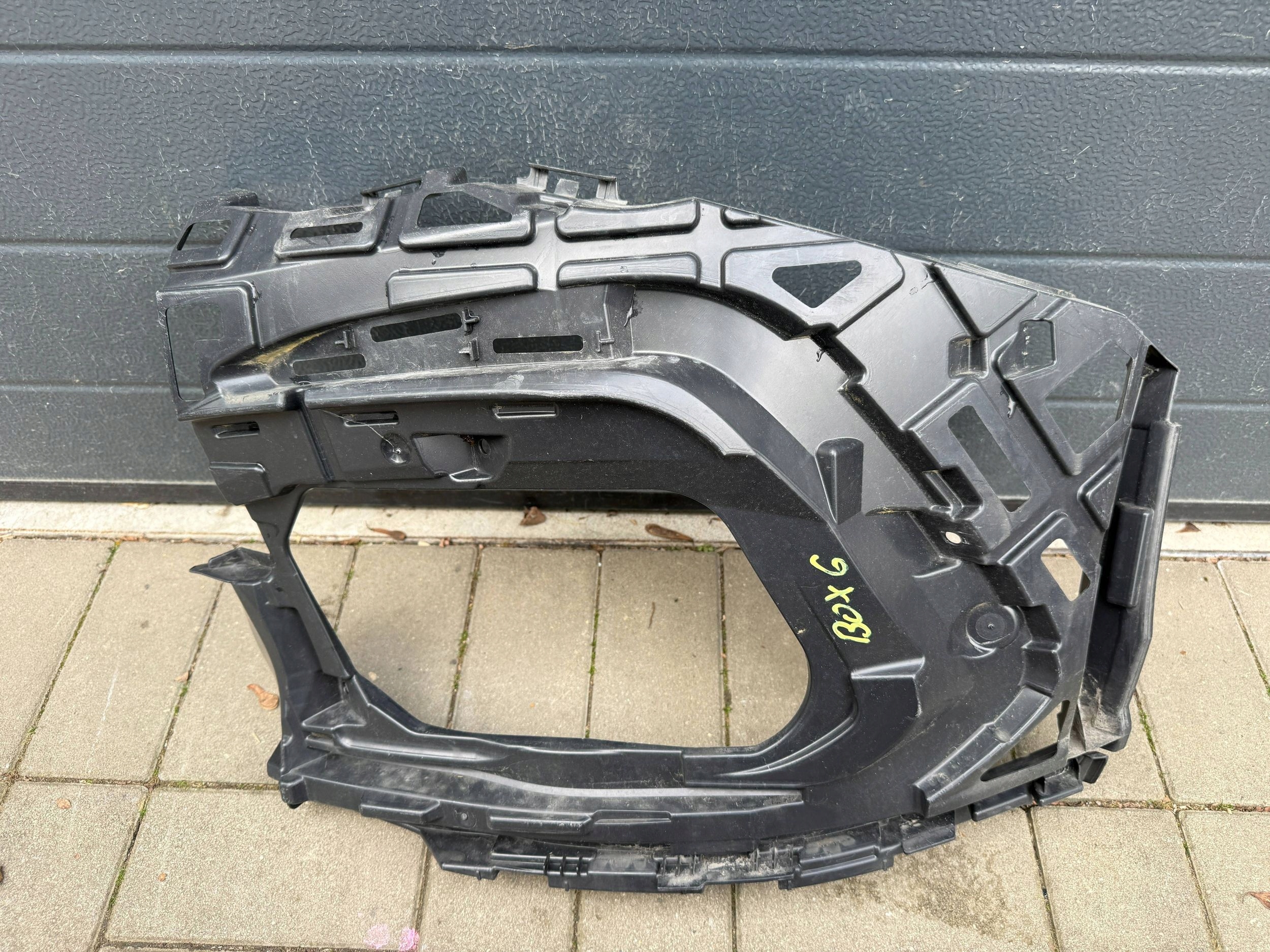 Vw Golf 8 VIII Support plaque Pare choc Avant 5h0807723 Gauche