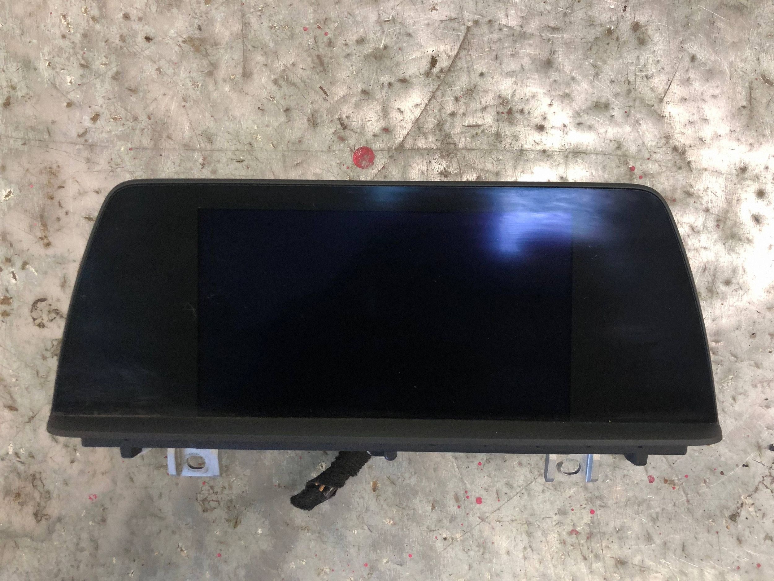display BMW F30 9252003