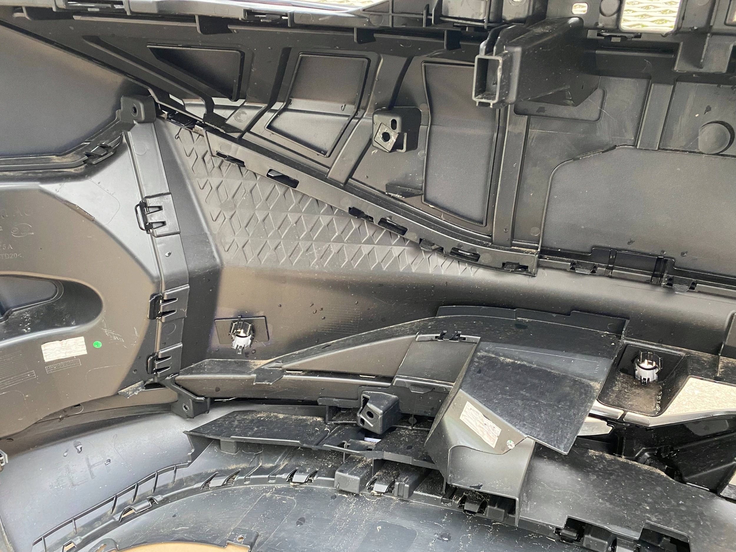 VW ID UNYX complete bumper front front KAMERA PDC moulding