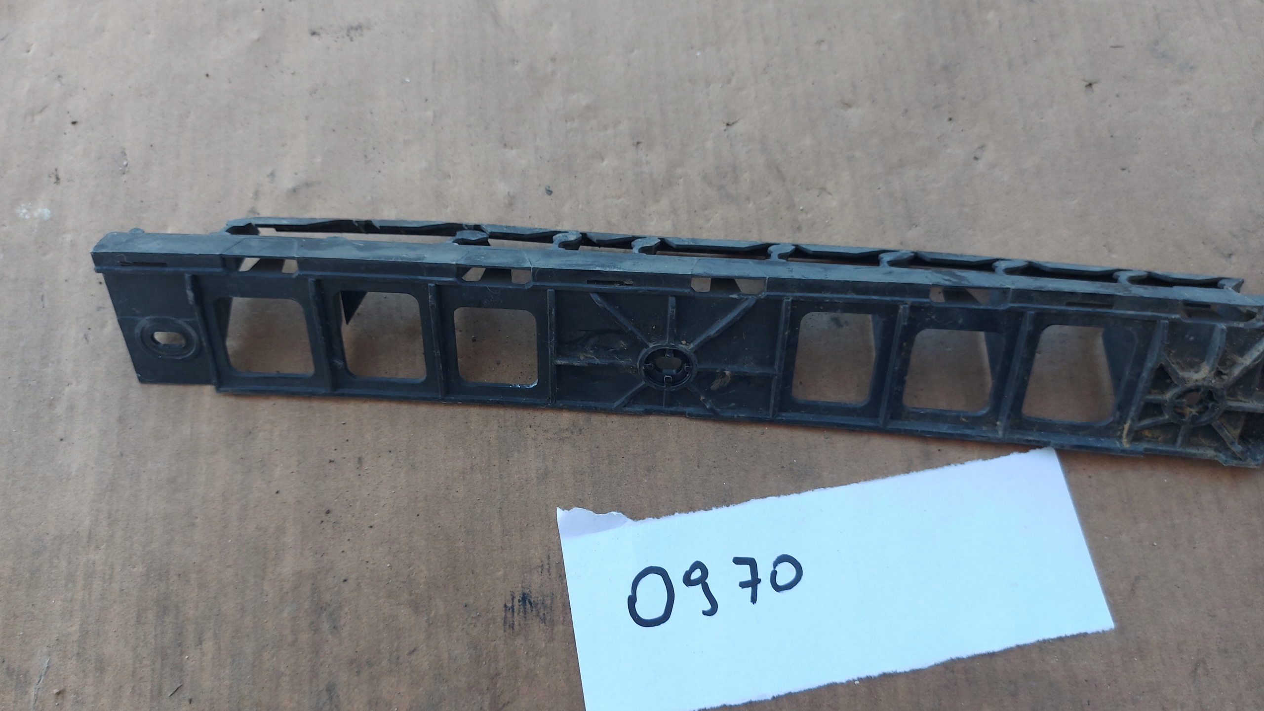 bumper bracket left rear part SKODA OCTAVIA III 13- HB