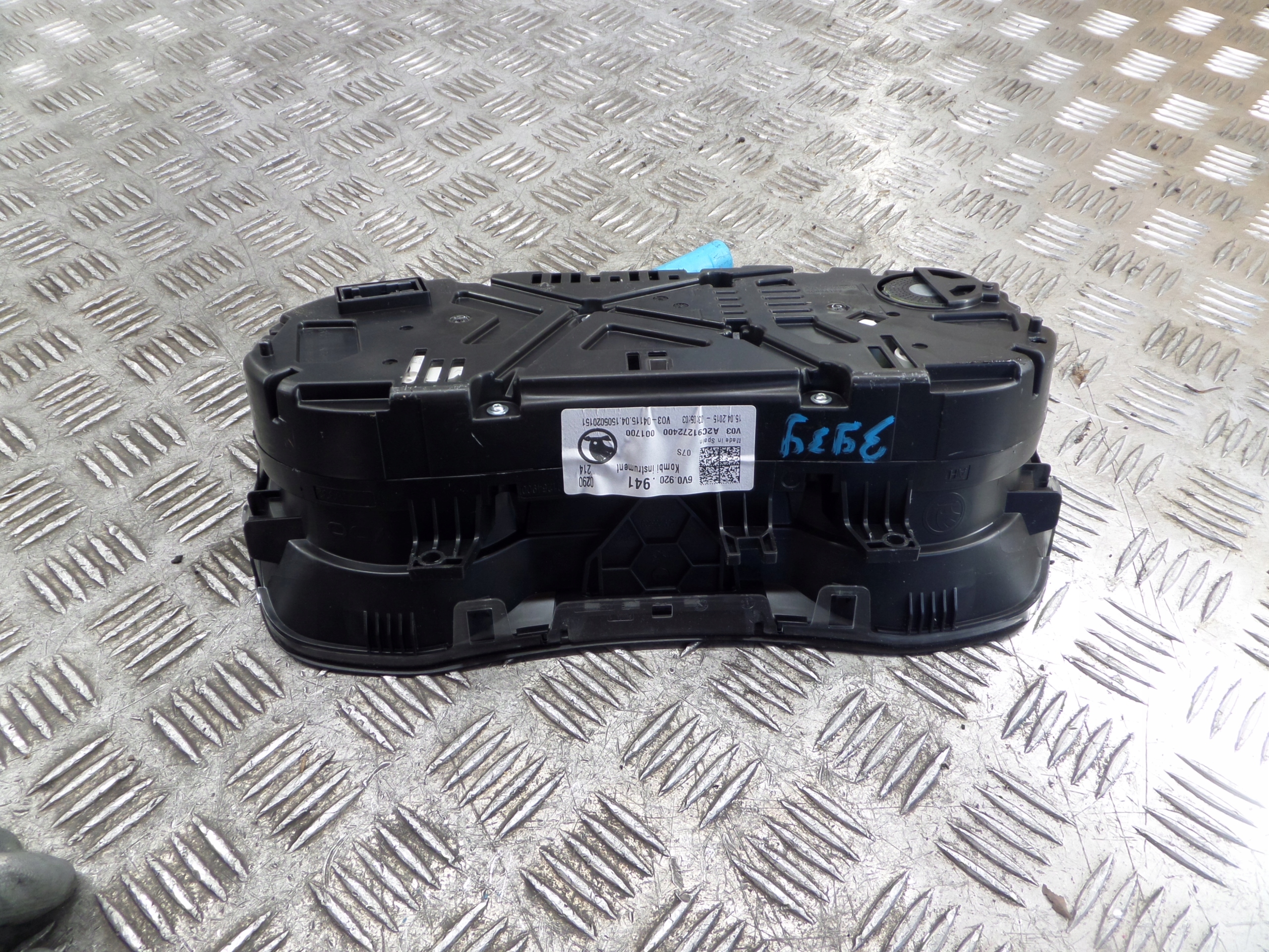 dials Skoda OE 6V0920941A