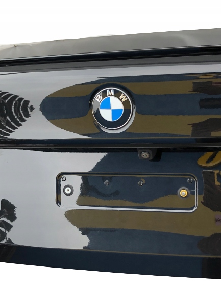 BMW 5 G30 sedan boot door SPOILER m-packet KAMERA