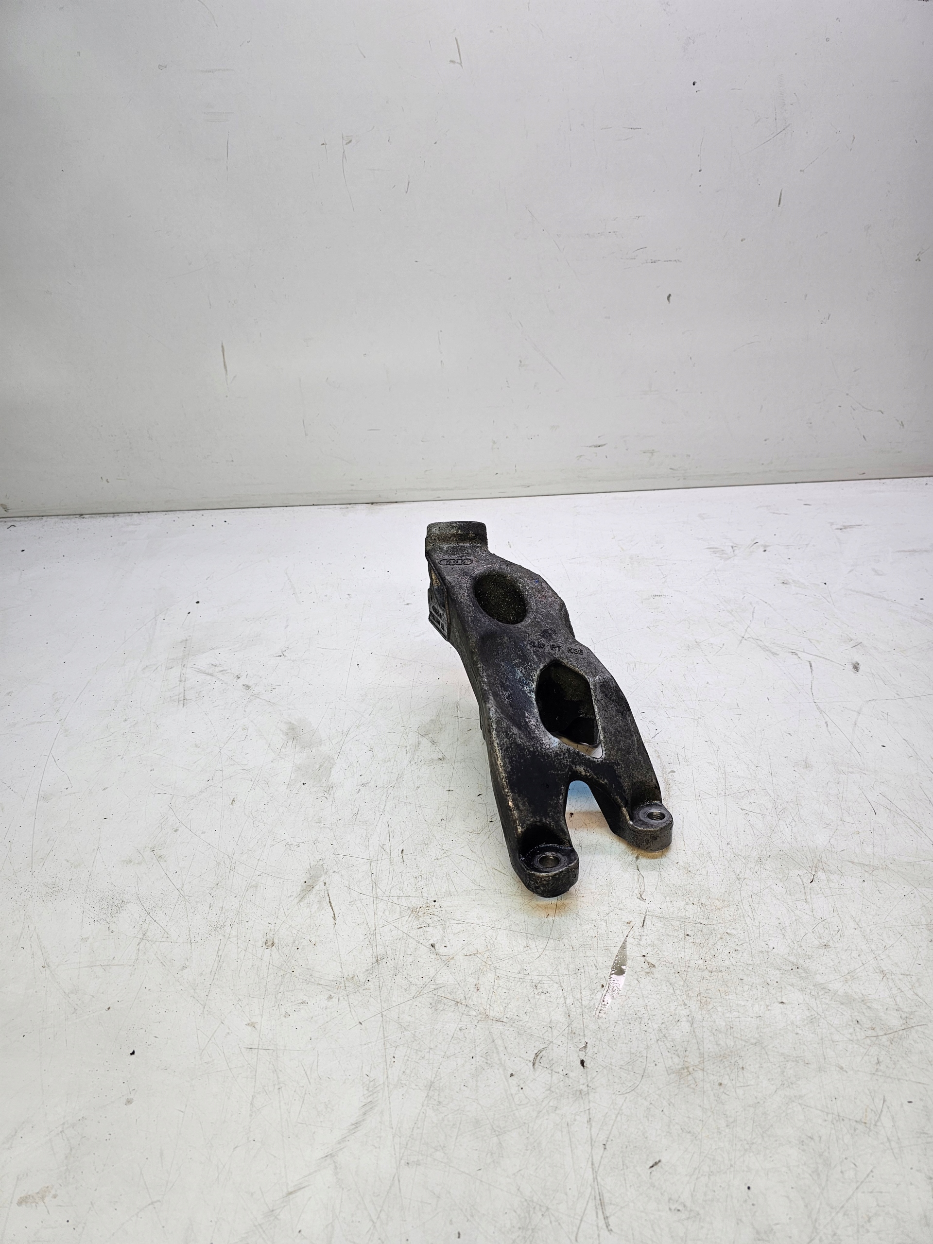 engine mount left AUDI A4 B8 A5 8T Q5 8K0199307BE