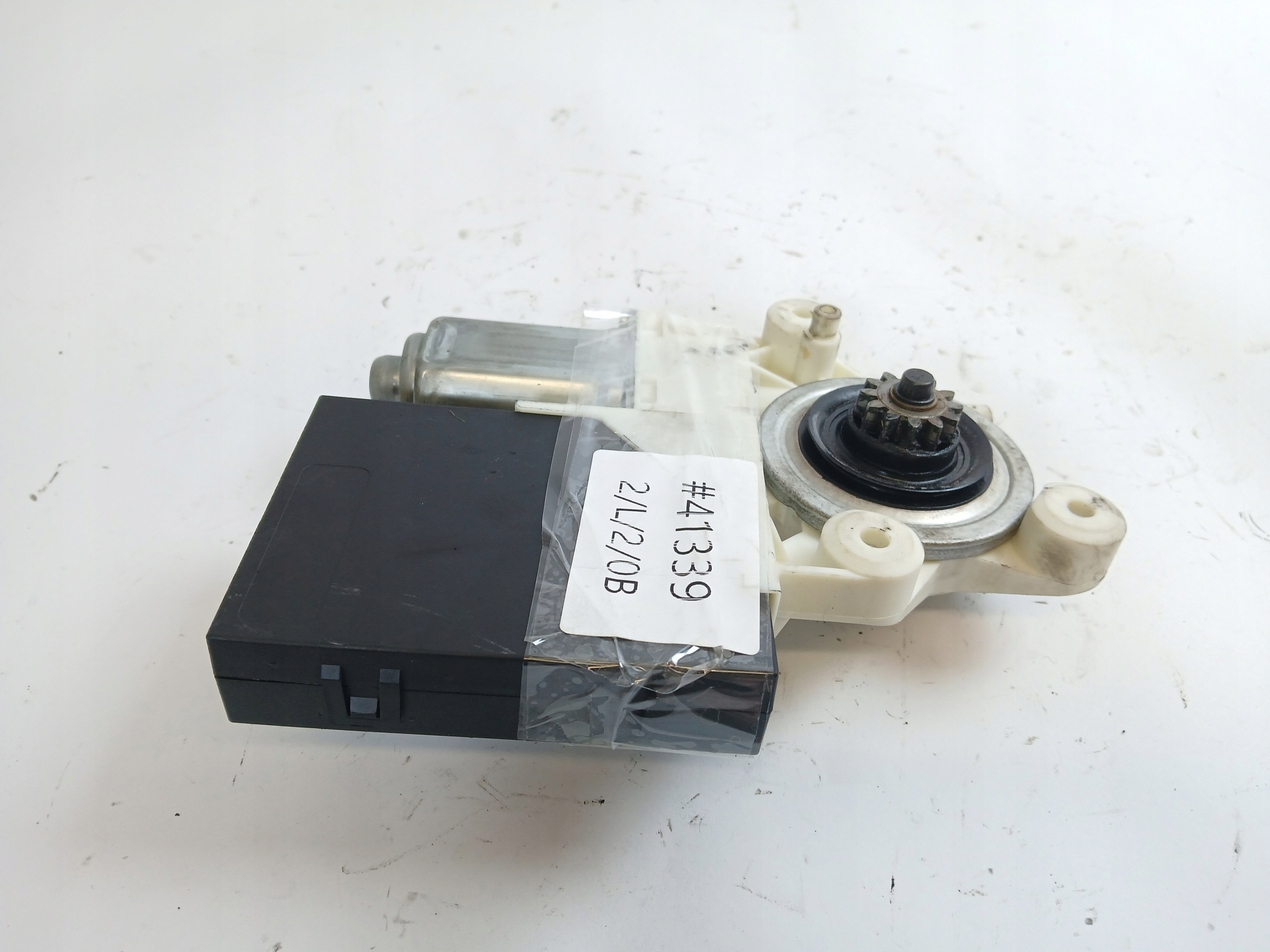FORD FOCUS MK2 C MAX motorek okna pravý předek 981406-103