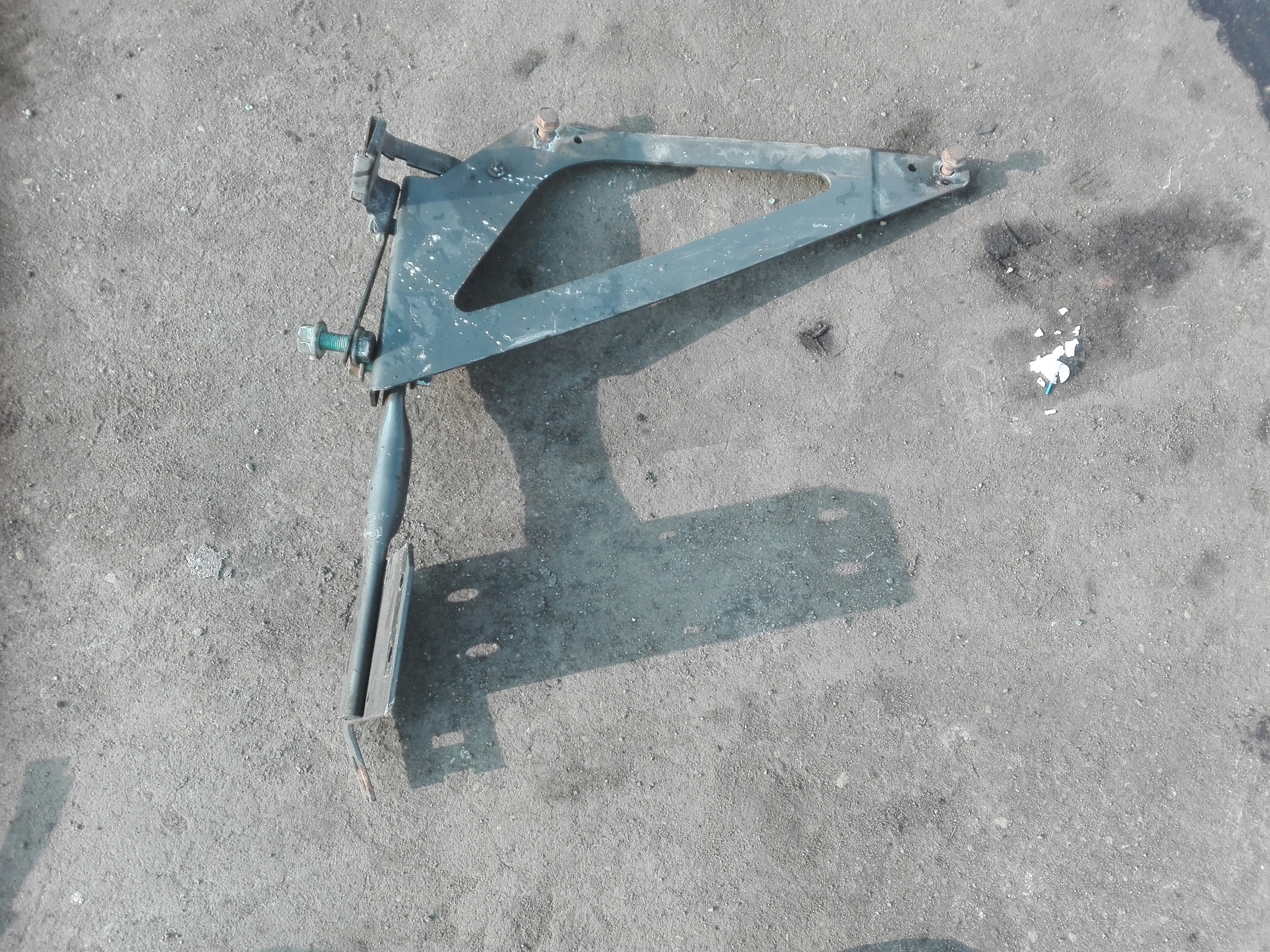 WSPORNIK MOCOWANIE POMPY AD BLUE ACTROS MP3 100ZL