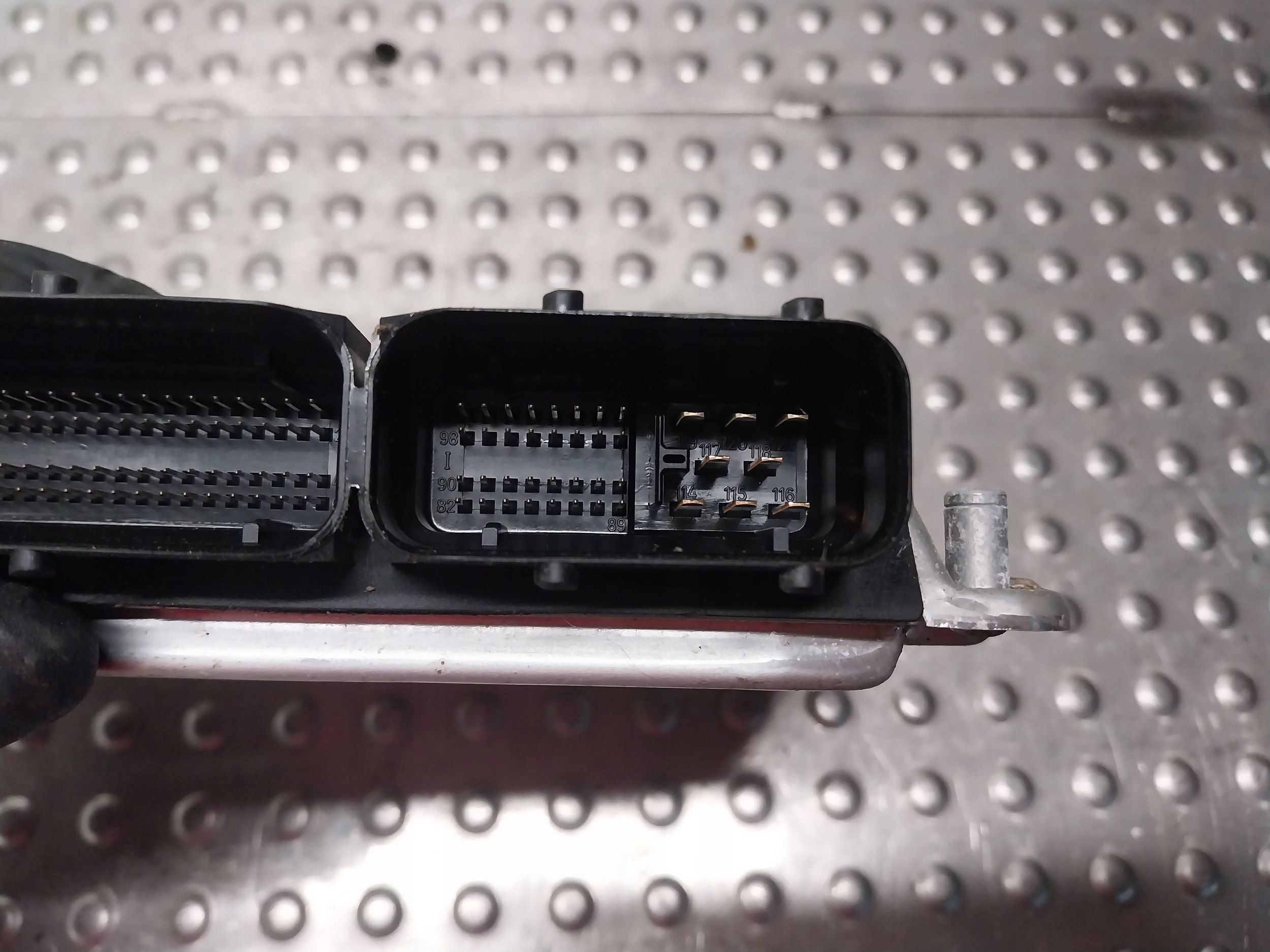 computer control unit of the engine 045906019CD SKODA FABIA II RAPID 1.4TDI