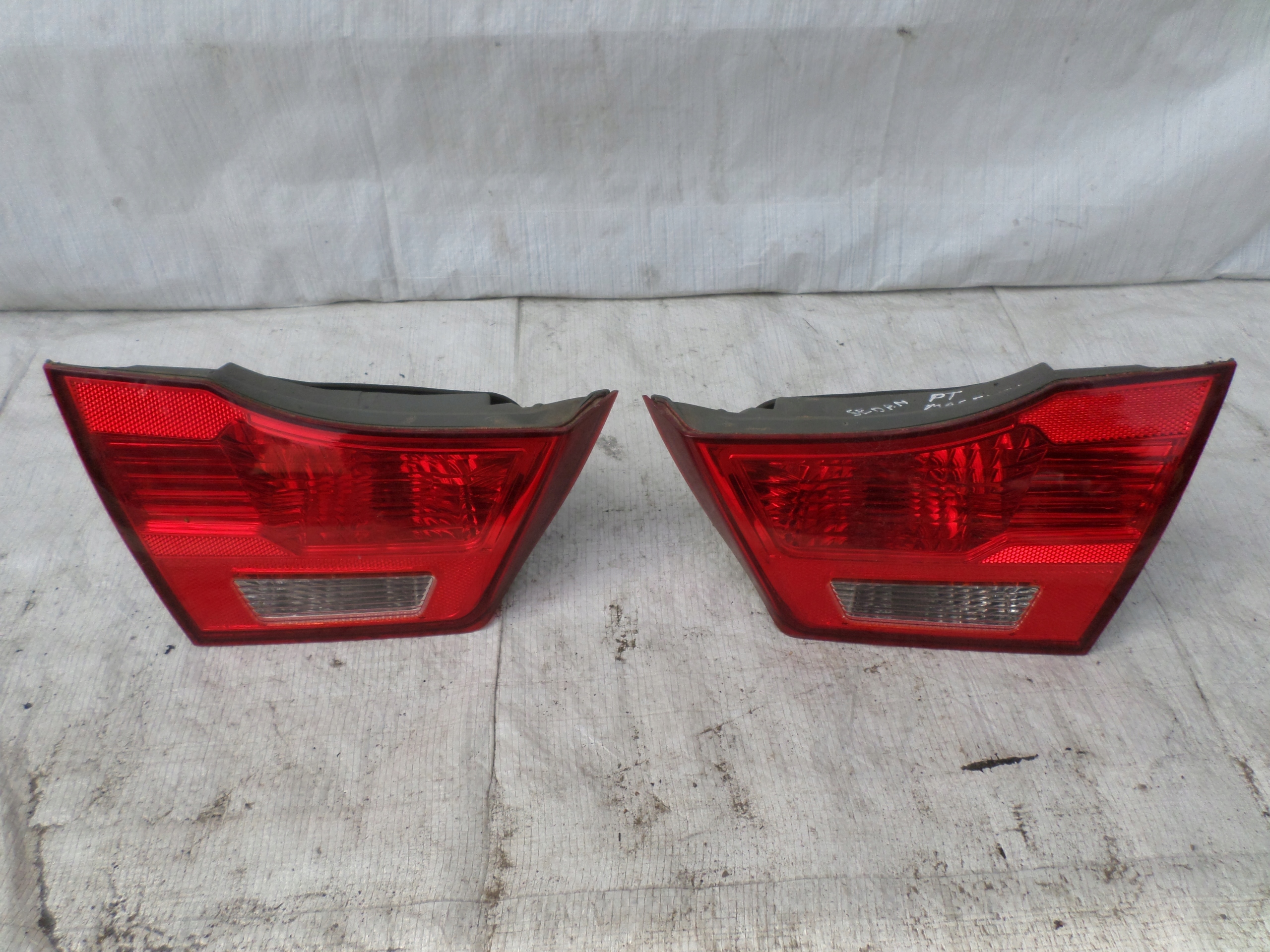 ФАРА ЗАД. В ДВЕРІ БАГАЖНИКА KIA MAGENTIS II РЕСТАЙЛІНГ СЕДАН