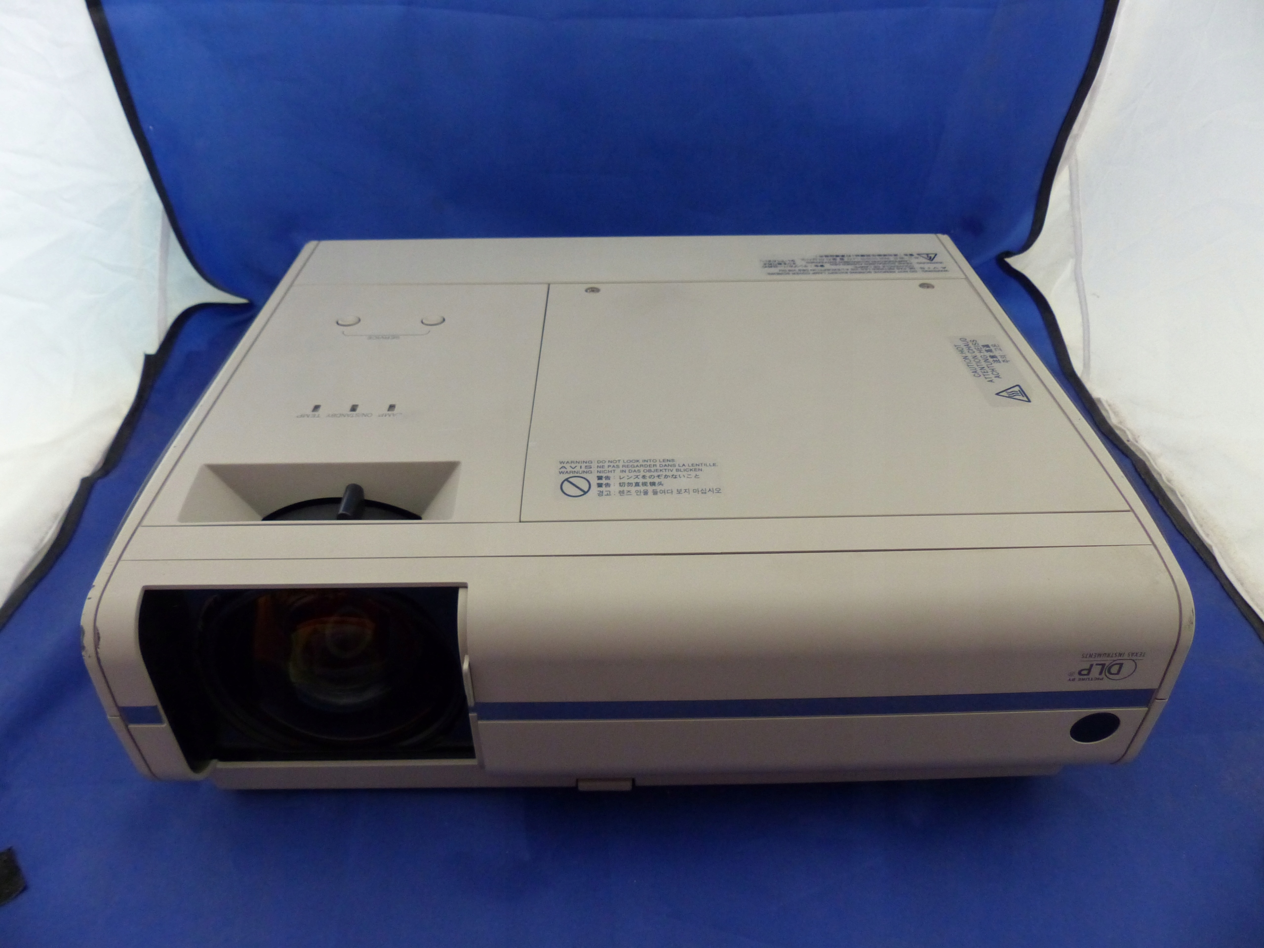 PROJEKTOR RZUTNIK TOSHIBA TDP-SB20 XBOX PS4 HDMI Kod producenta tdp-sb20