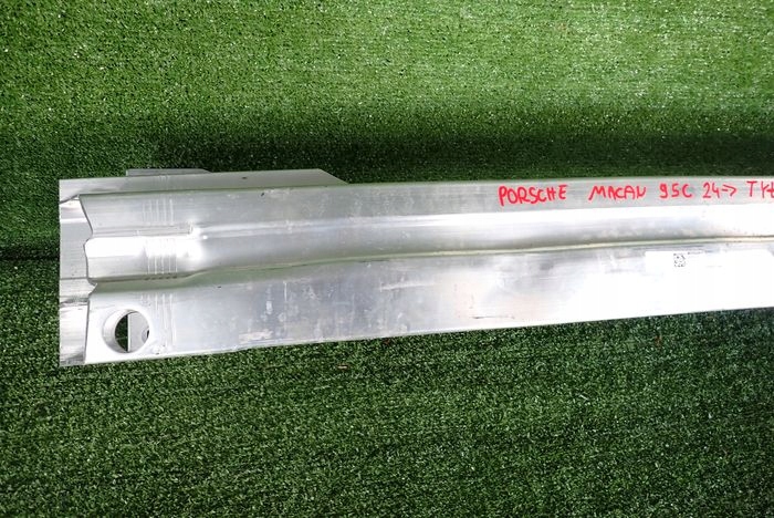 PORSCHE MACAN 24- bumper support rear rear part