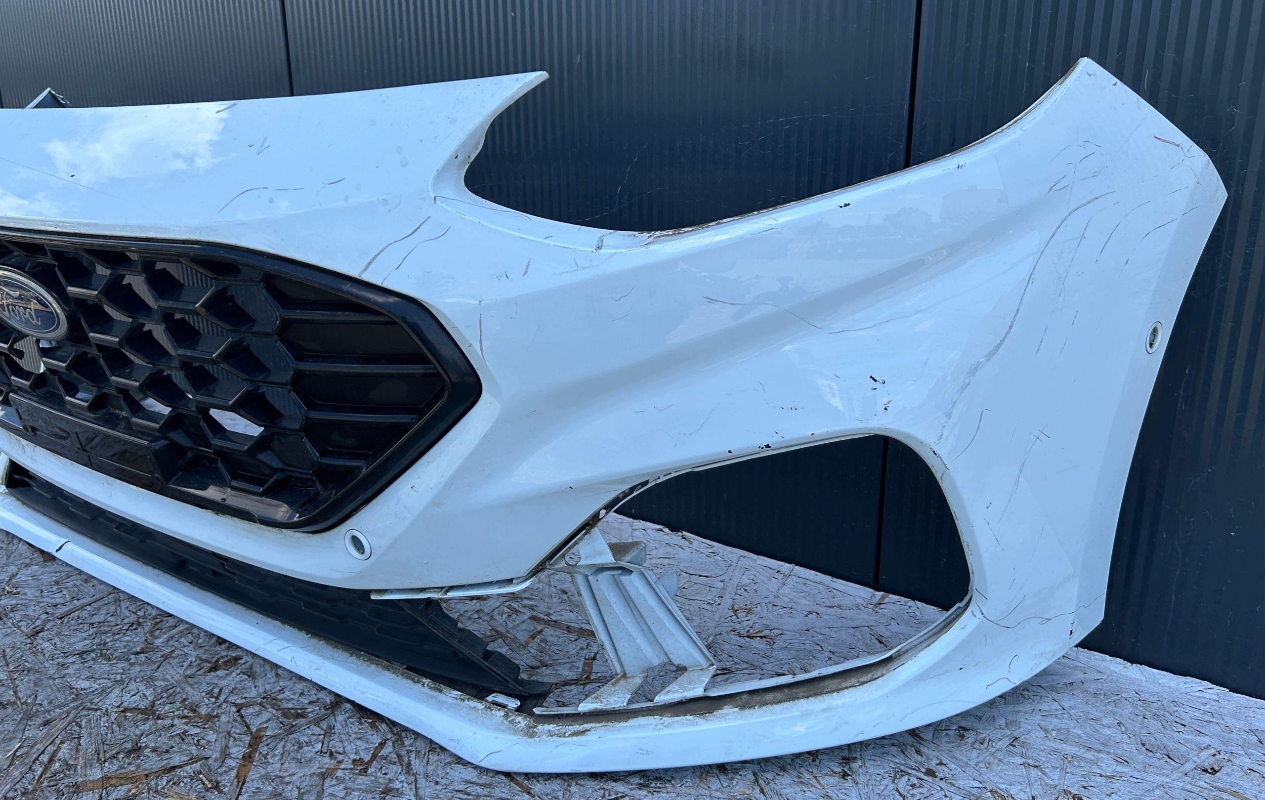 bumper front front FORD FIESTA MK8 ST LIFT 21- PDC