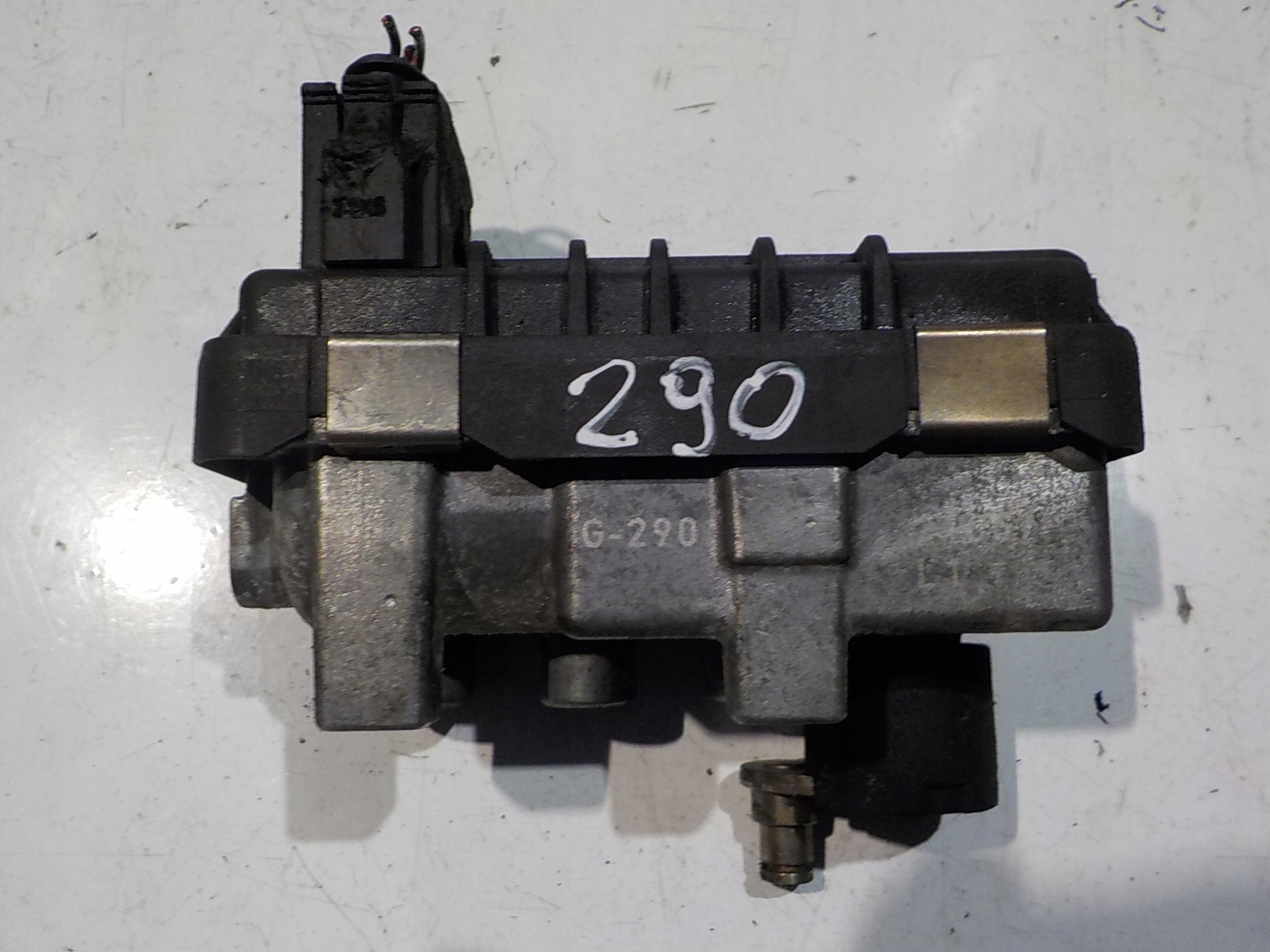 BMW E90 320D NASTAWNIK TURBINY G-290