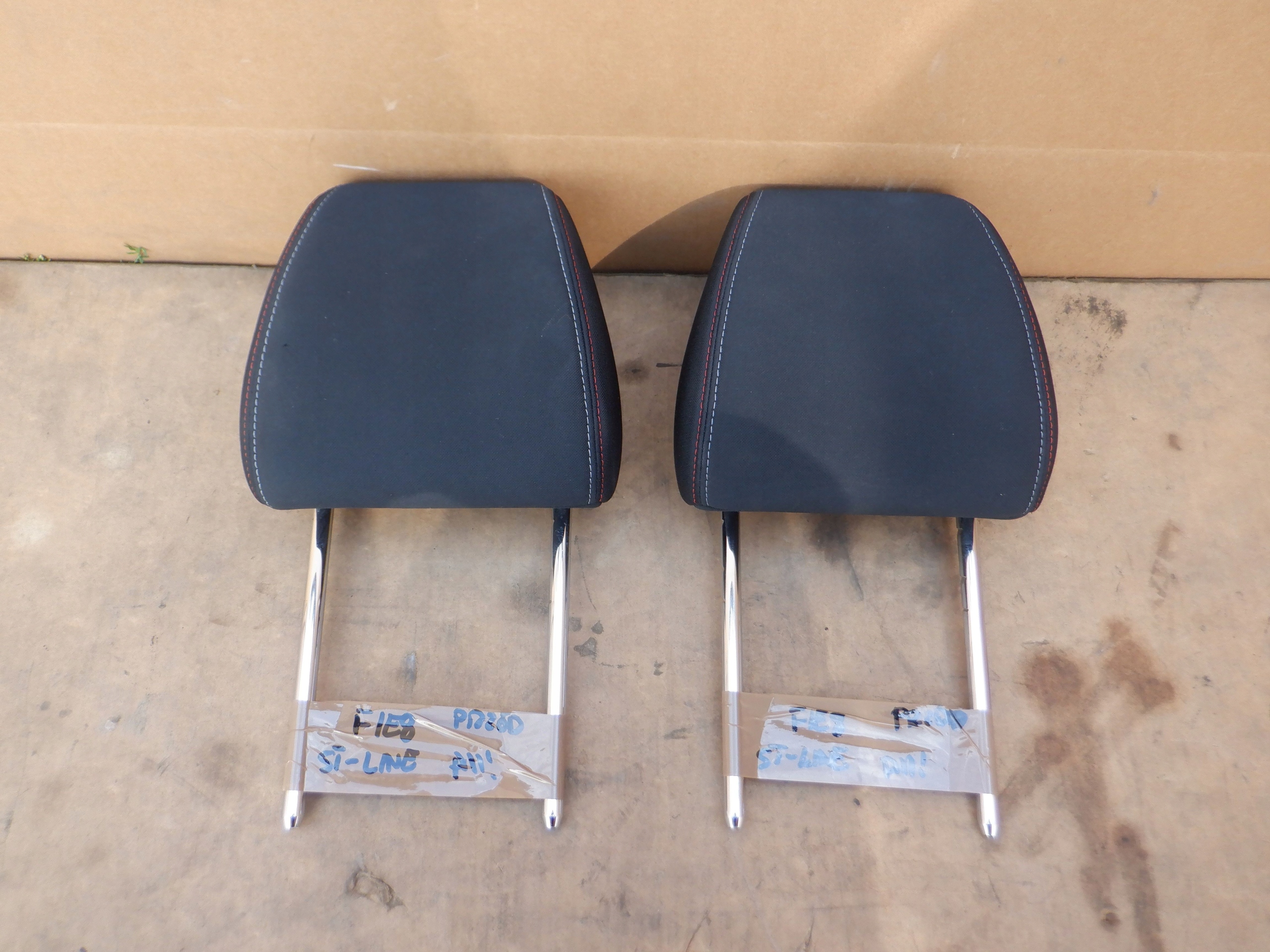 ZAGOWEK FOTELA PRZEDNIEGO FORD FIESTA MK8 ST LINE