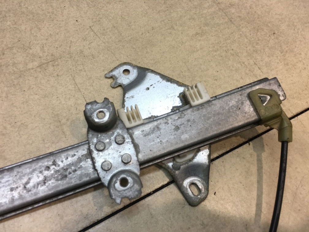 window regulator right front ALMERA N16 400600T2