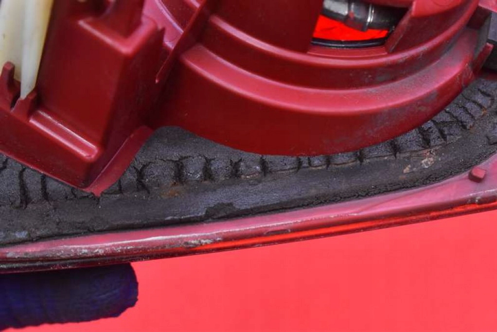 light left rear part rear P2913 MAZDA 3 1 and BK 5D HB 03-06