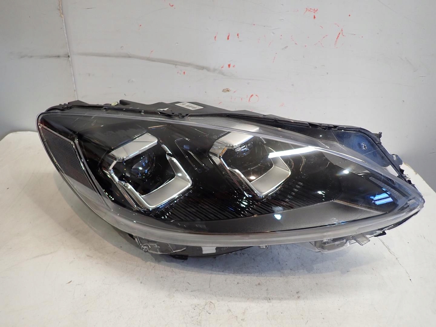 light front front right FORD KUGA MK3 2019- FULL LED LV4B-13E016-AP