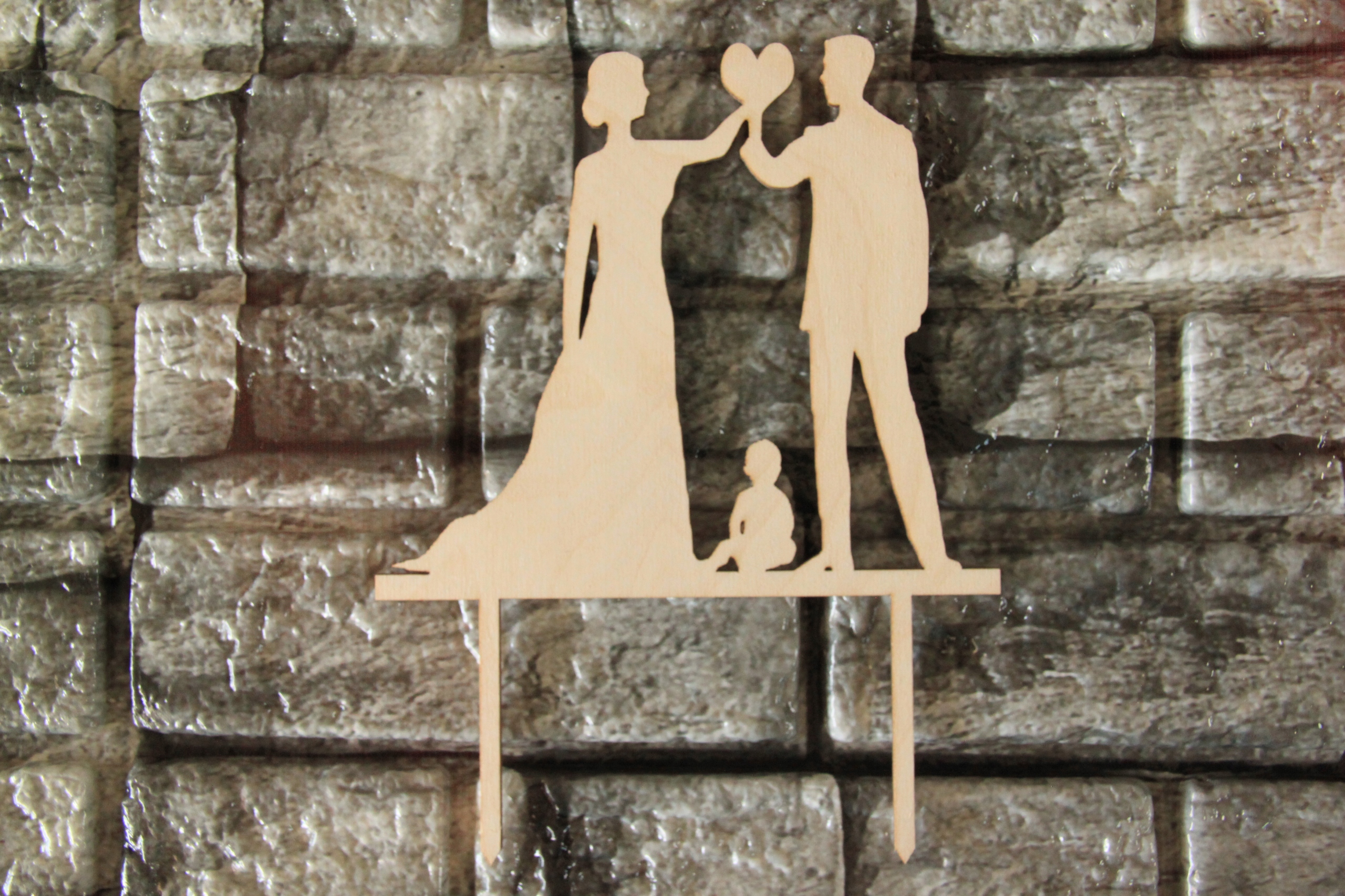 Topper Młoda Para z niemowlakiem rodzinny ślub Kod producenta TOP.NO28E