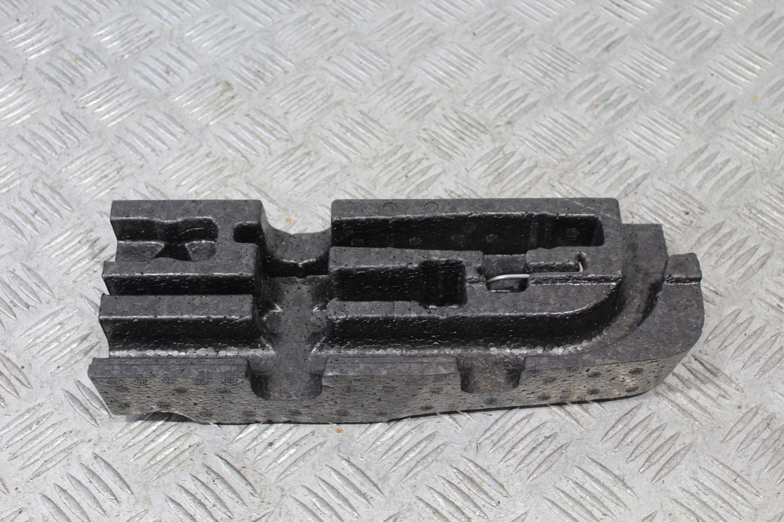 polystirene ZESTAWU NAPRAWCZEGO CADDY 2K0 2K5