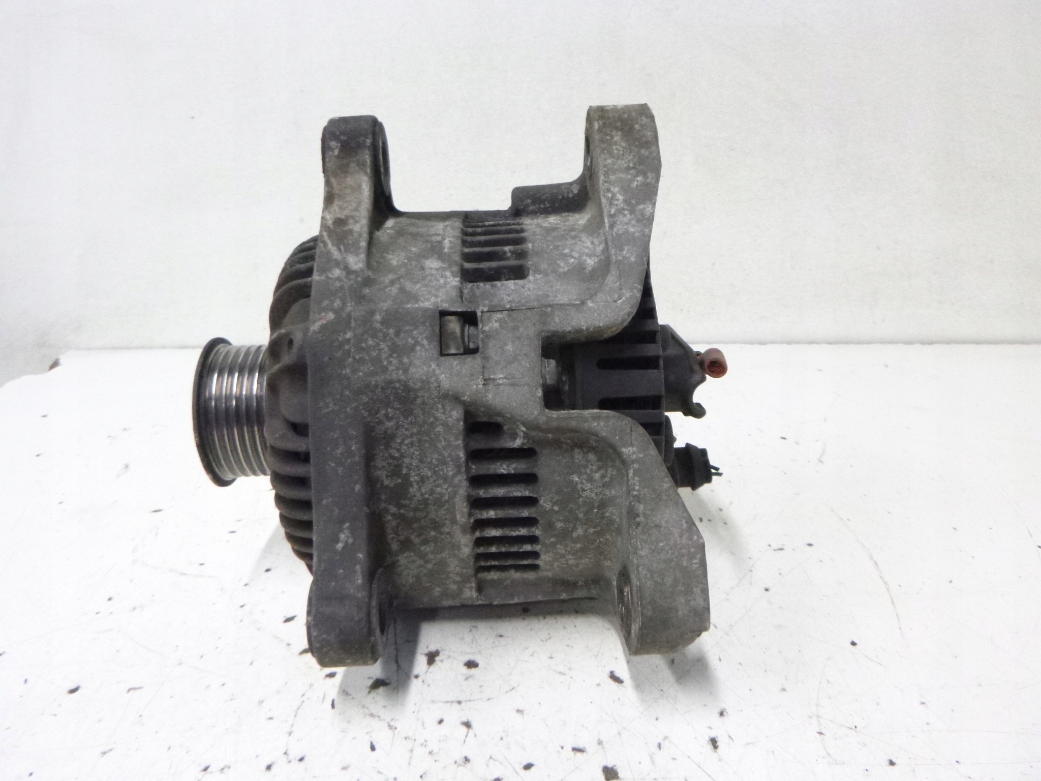 Alternator BMW E46 2.0 01r. 90A 1435429