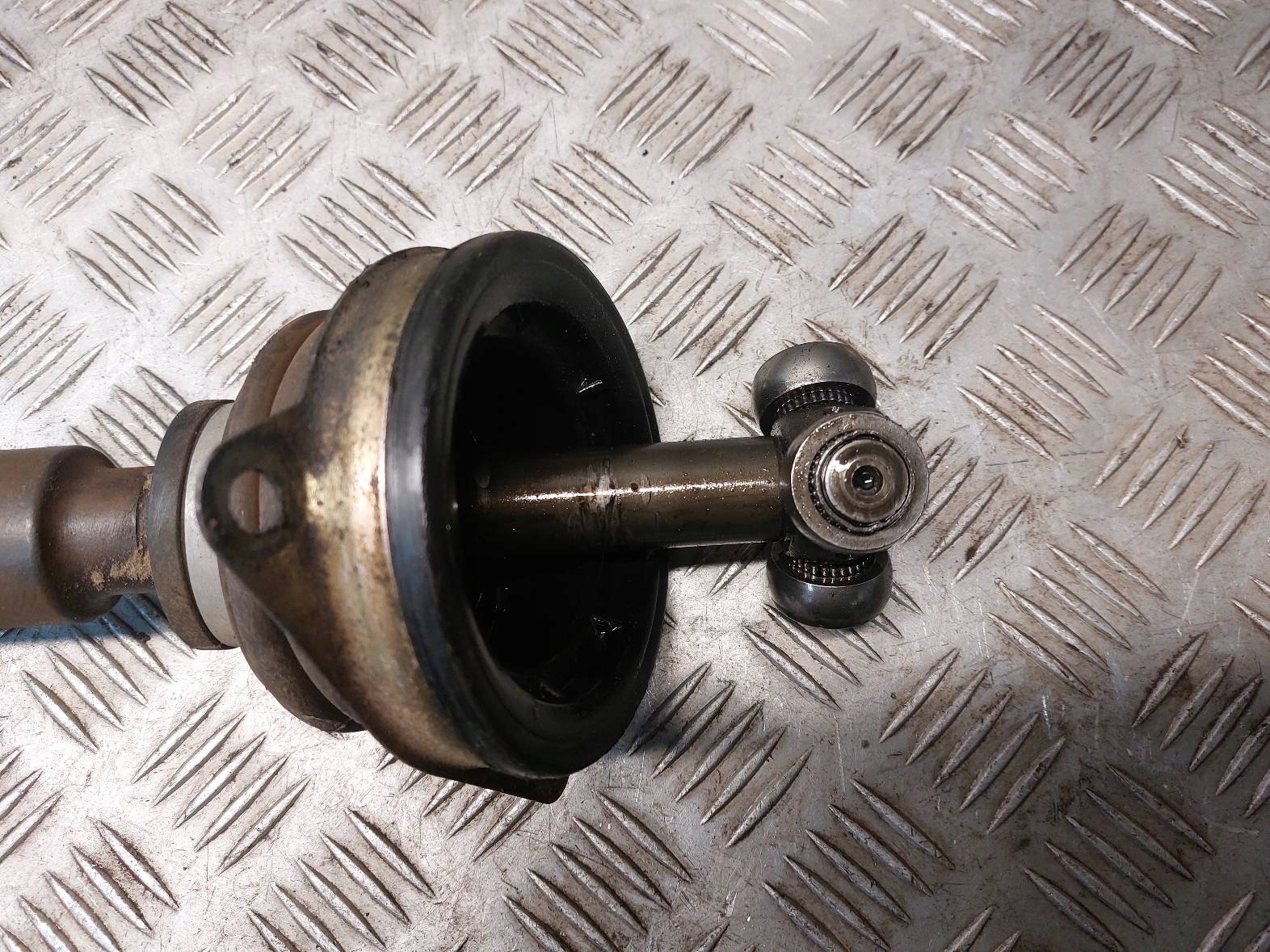 semi-axis left front RENAULT LAGUNA II 1.9 DCI