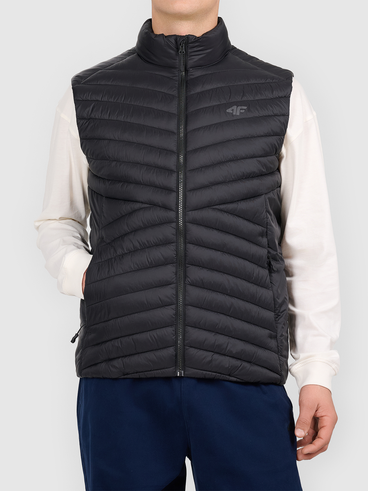 Kamizelka Męska Pikowana Hydrofobowa Regular Fit 4F Czarna AW26 M
