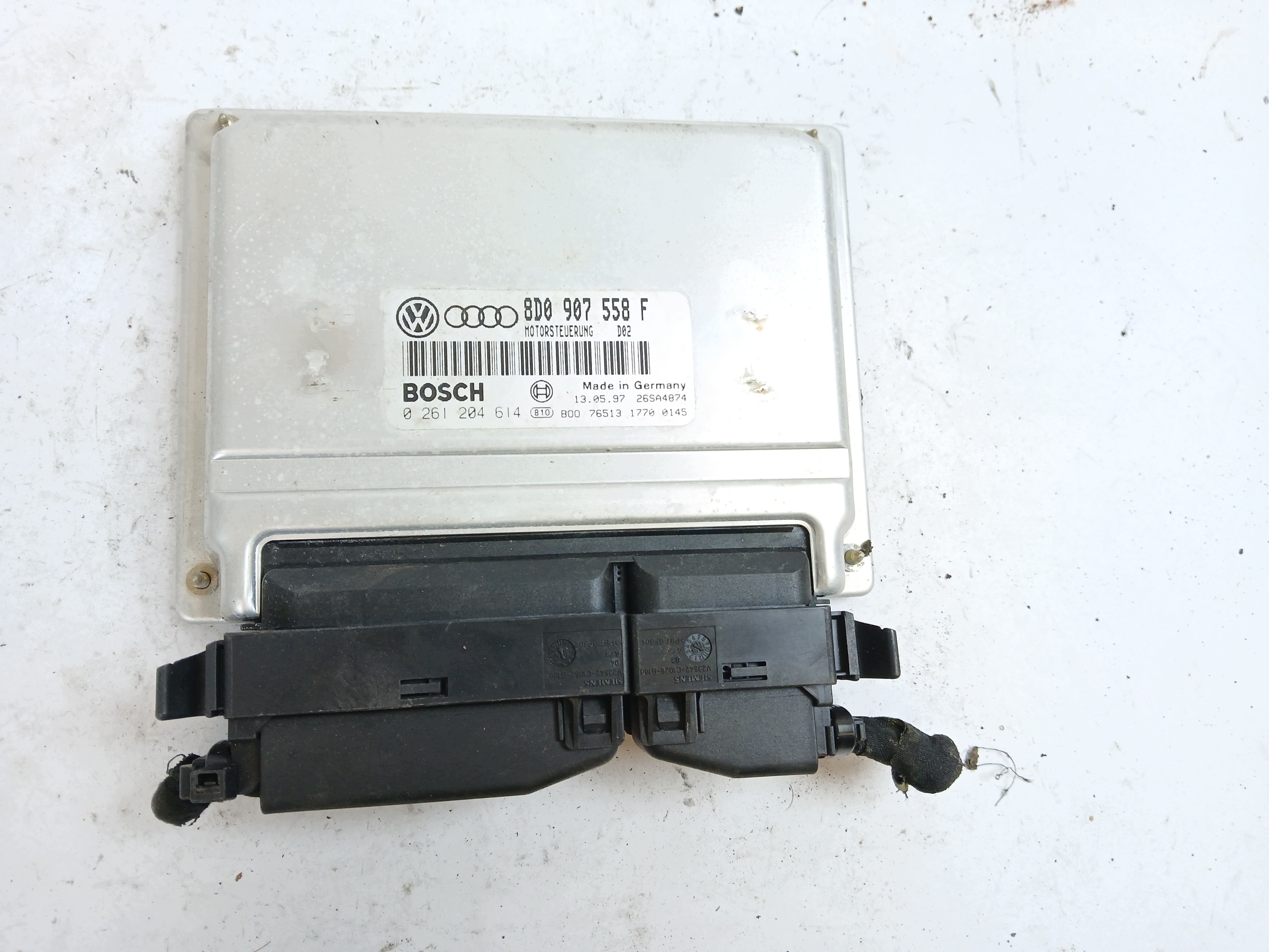 VW PASSAT B5 1.8 control unit of the engine 8D0907558F
