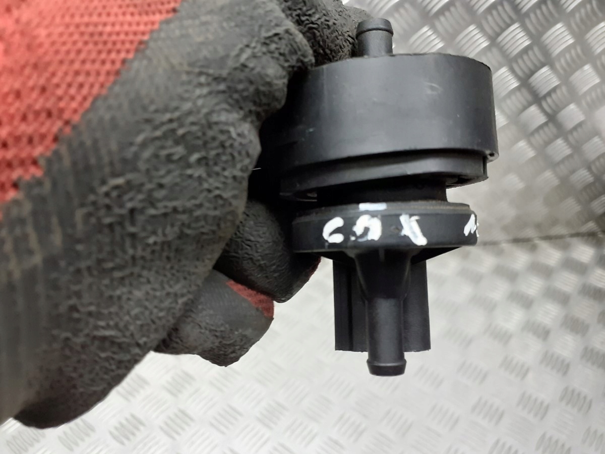 ZAWÓR PODCIŚNIENIA VW FOX 1.2 Typ silnika Benzyna