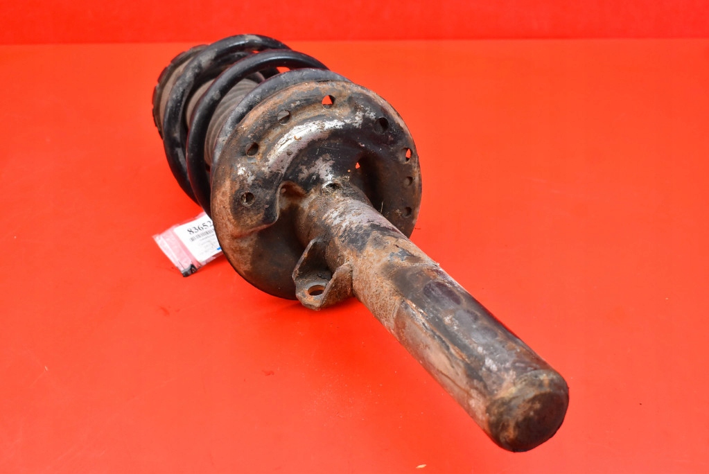shock absorber right front CADILLAC XTS 3.6 V6 325 KM 12-17