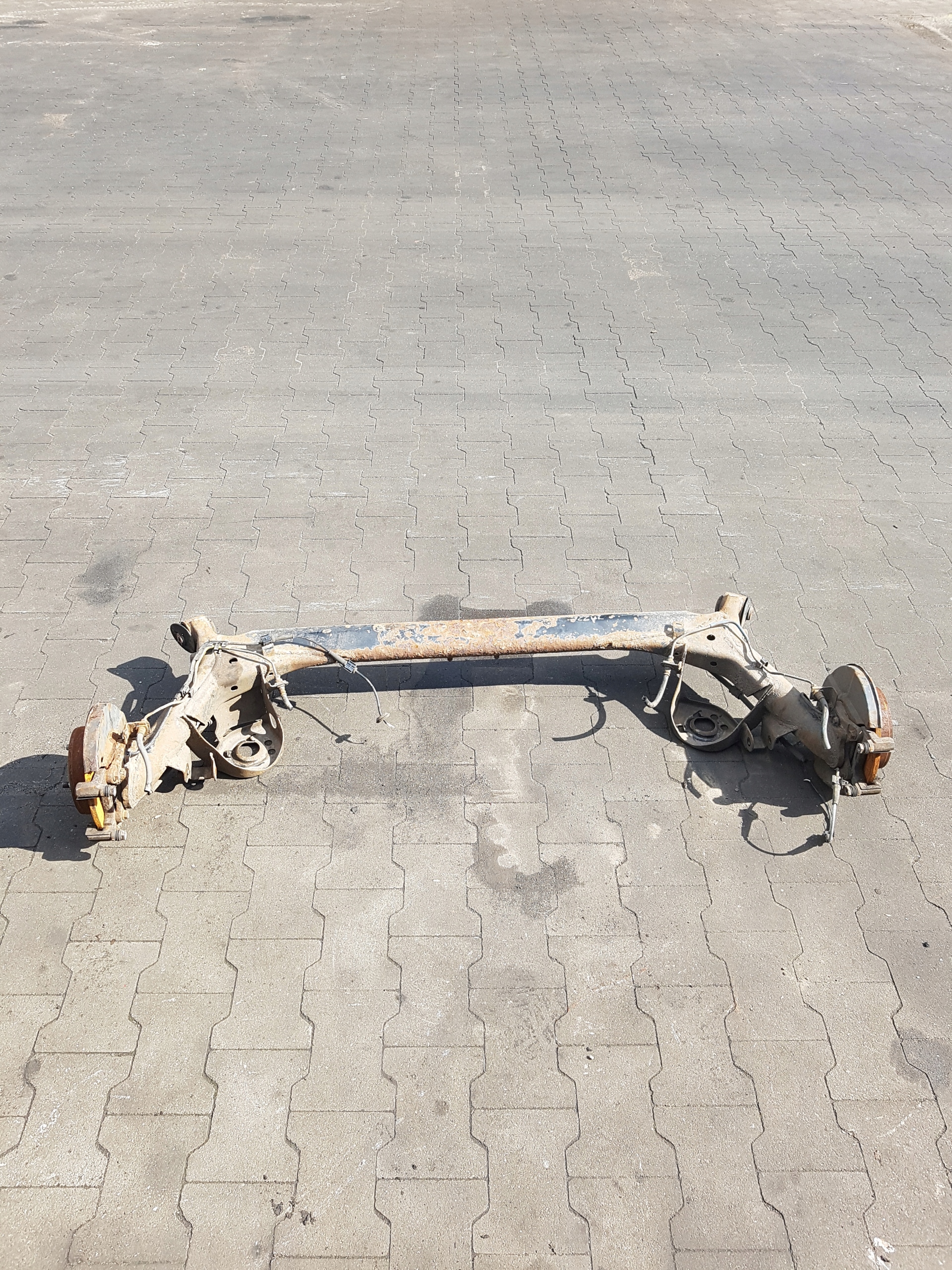 Балка ось задняя подвески Honda JAZZ 2005 1.3 b