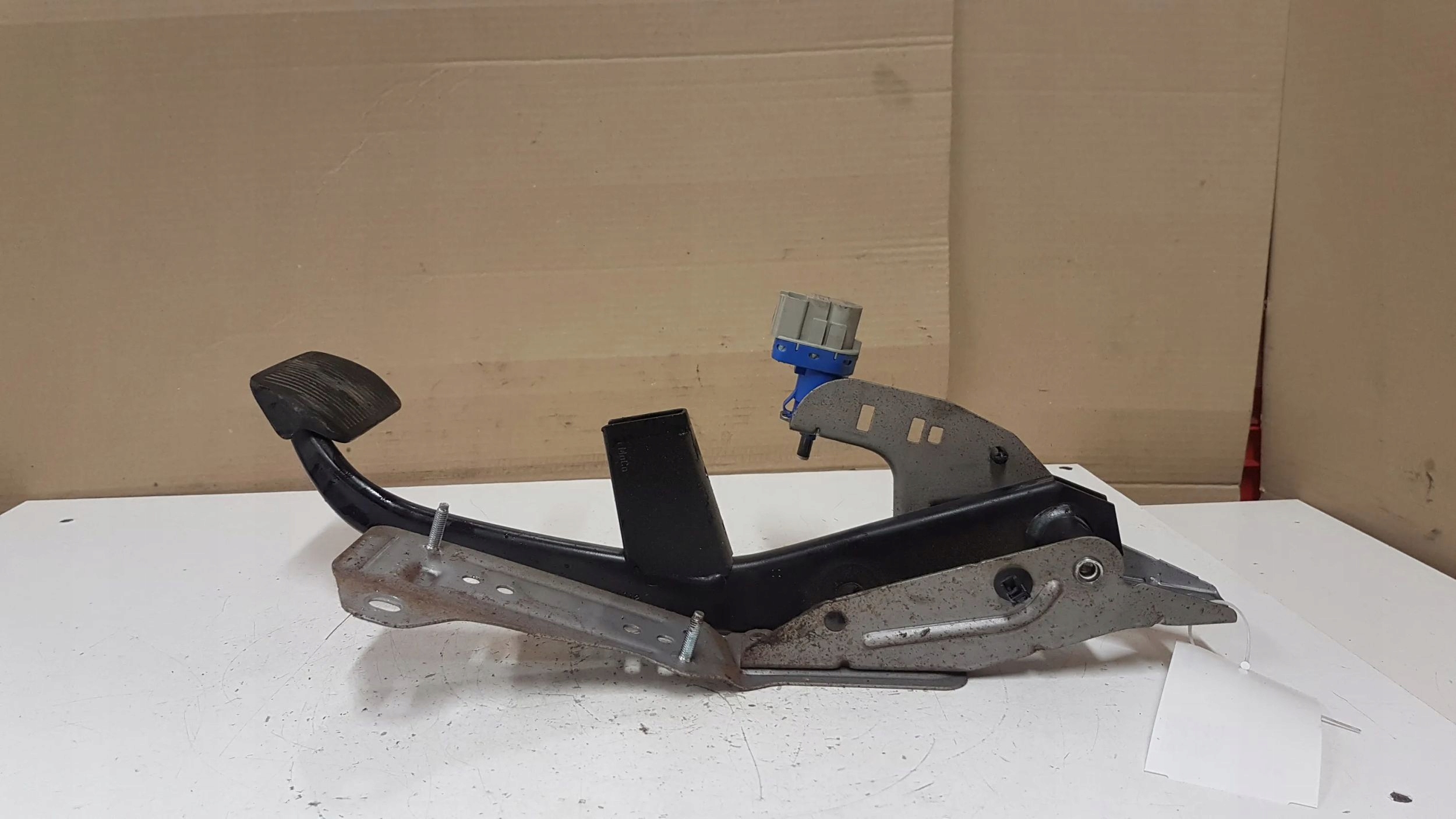 педаль тормоза тормоз автомат volvo oe 31381468
