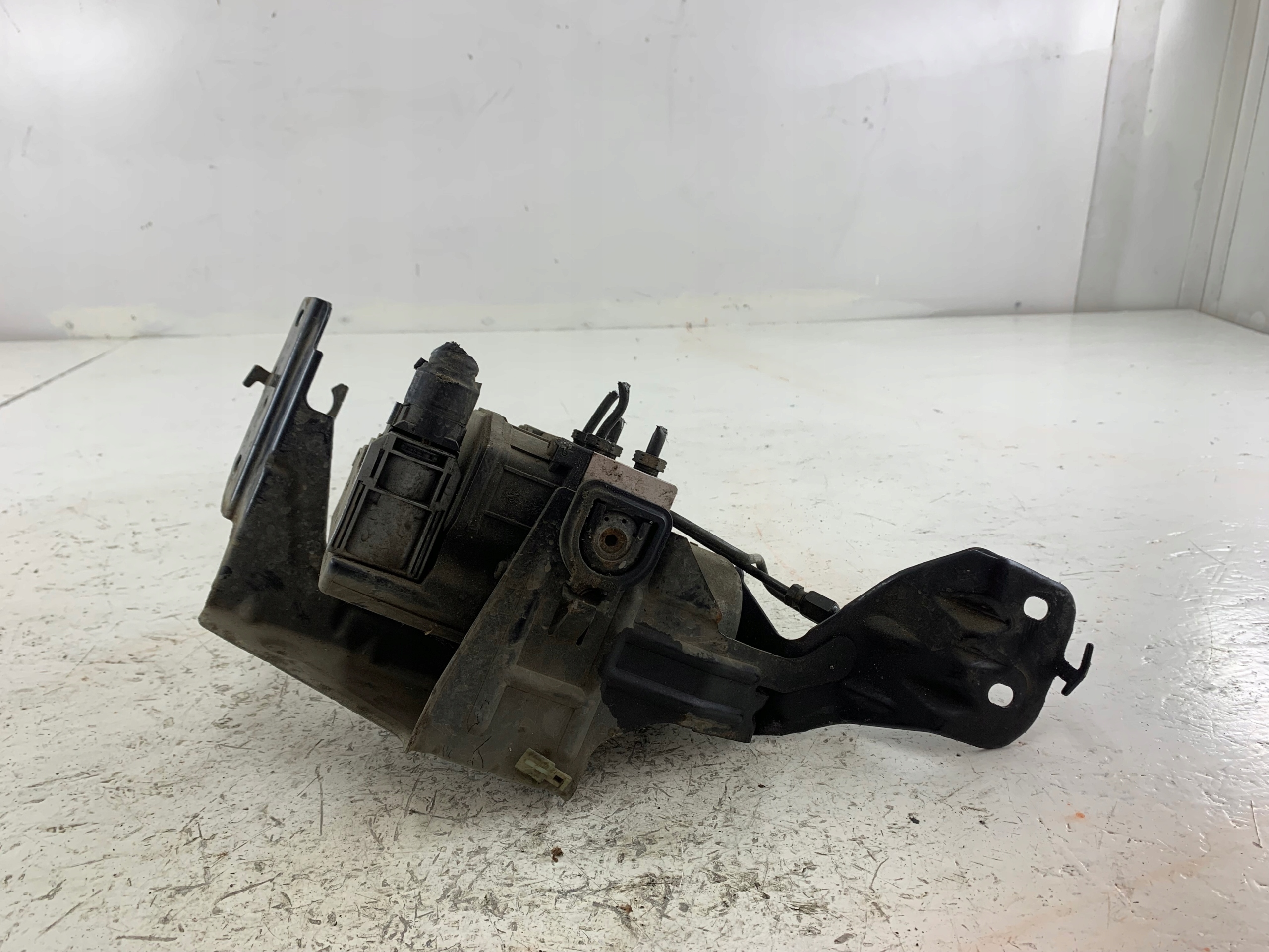 FORD MONDEO MK3 servofreno ABS 1S712M110AE