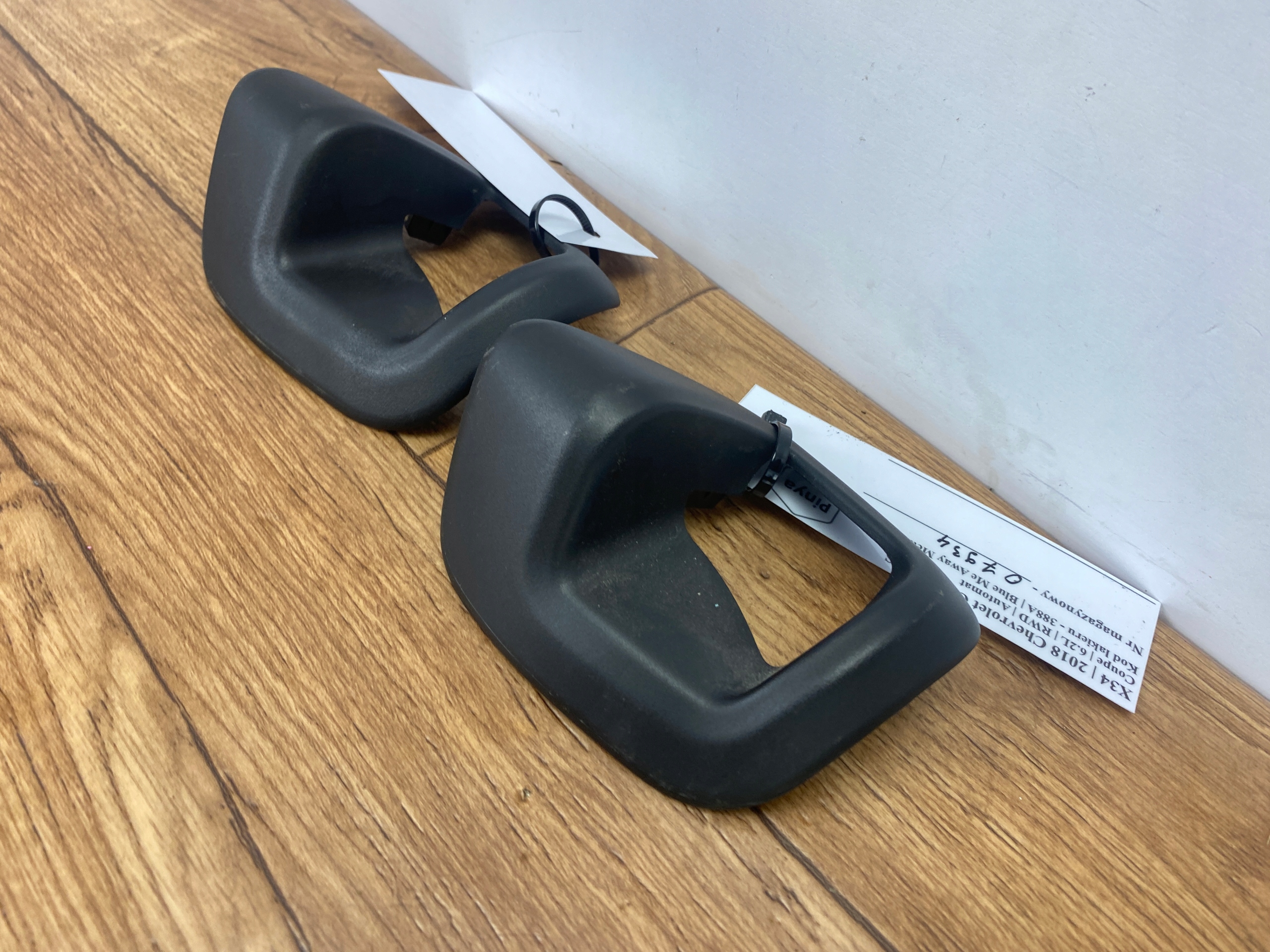 Blende Abdeckung Haltegriffe Panikgriffe SITZ rechts Chevrolet Camaro SS 2016+ USA